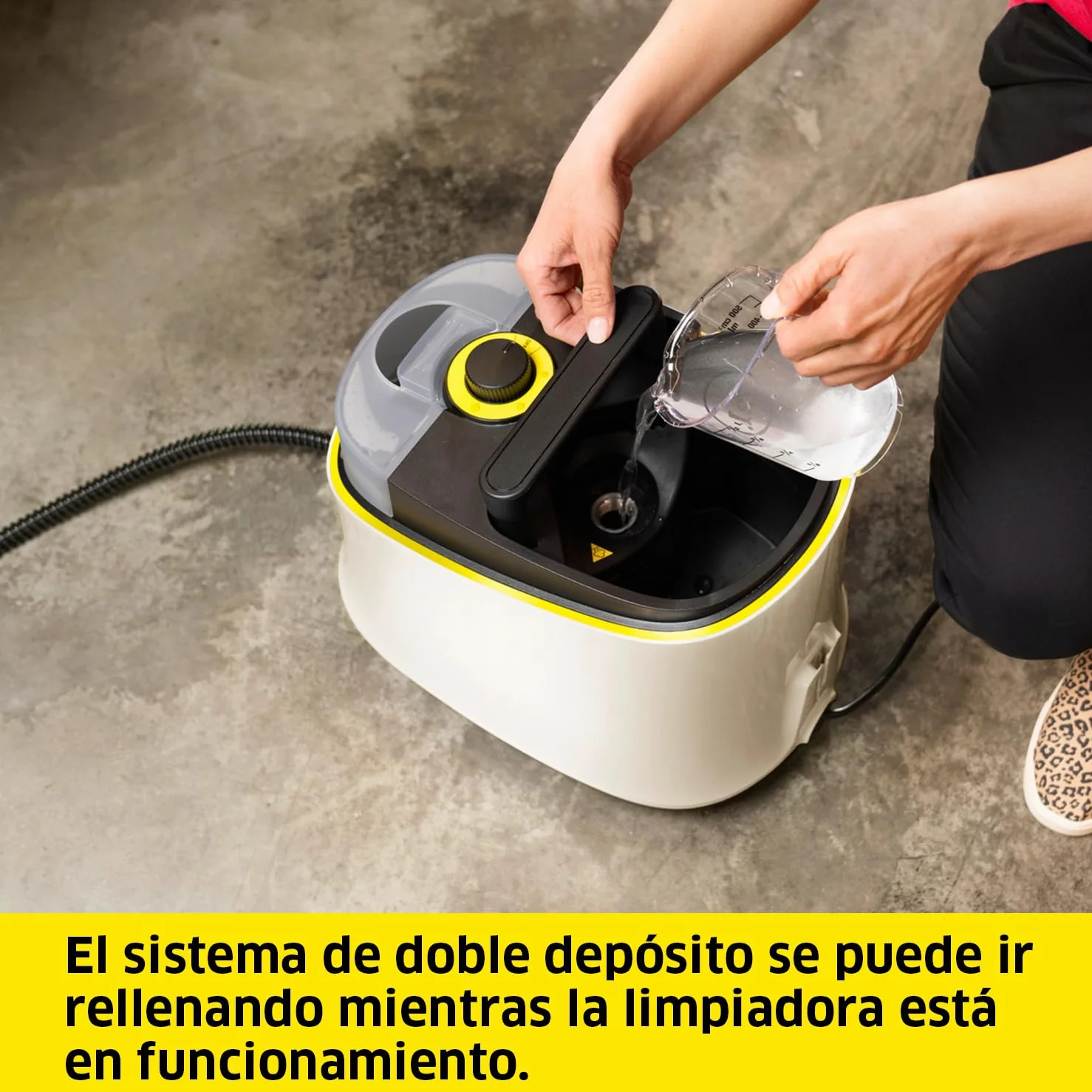 Kärcher Limpiadora de vapor SC 4 Deluxe Iron, presión de vapor: 4 bar, calentamiento: 3 min., superficie: 130 m², depósitos: 0,5 l + 1,3 l, kit suelos EasyFix, boquillas, plancha de vapor