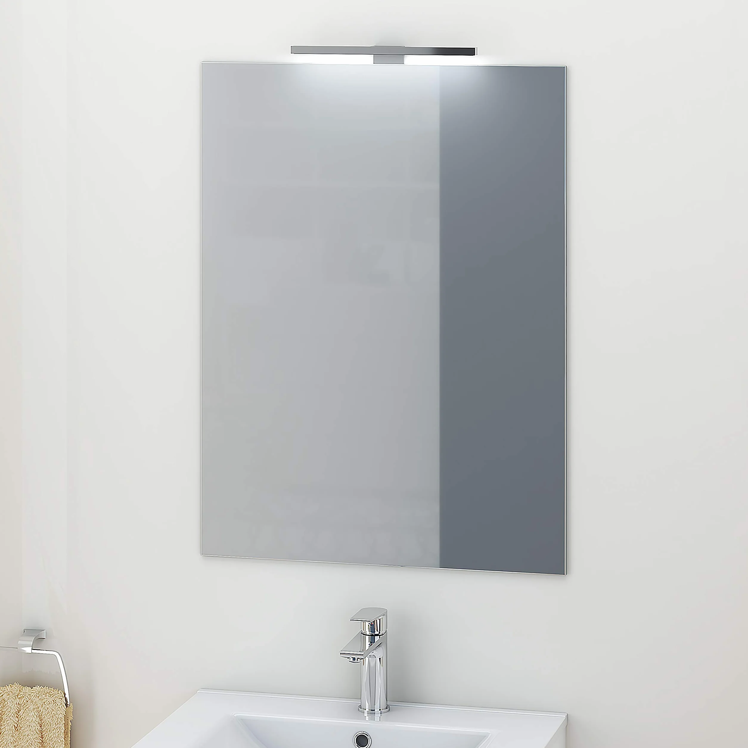 Baikal Conjunto Mueble de Baño con Lavabo y Espejo con Aplique LED con Patas, en Varios Acabados, Melamina 16. 2 Puertas 60 cm Nature