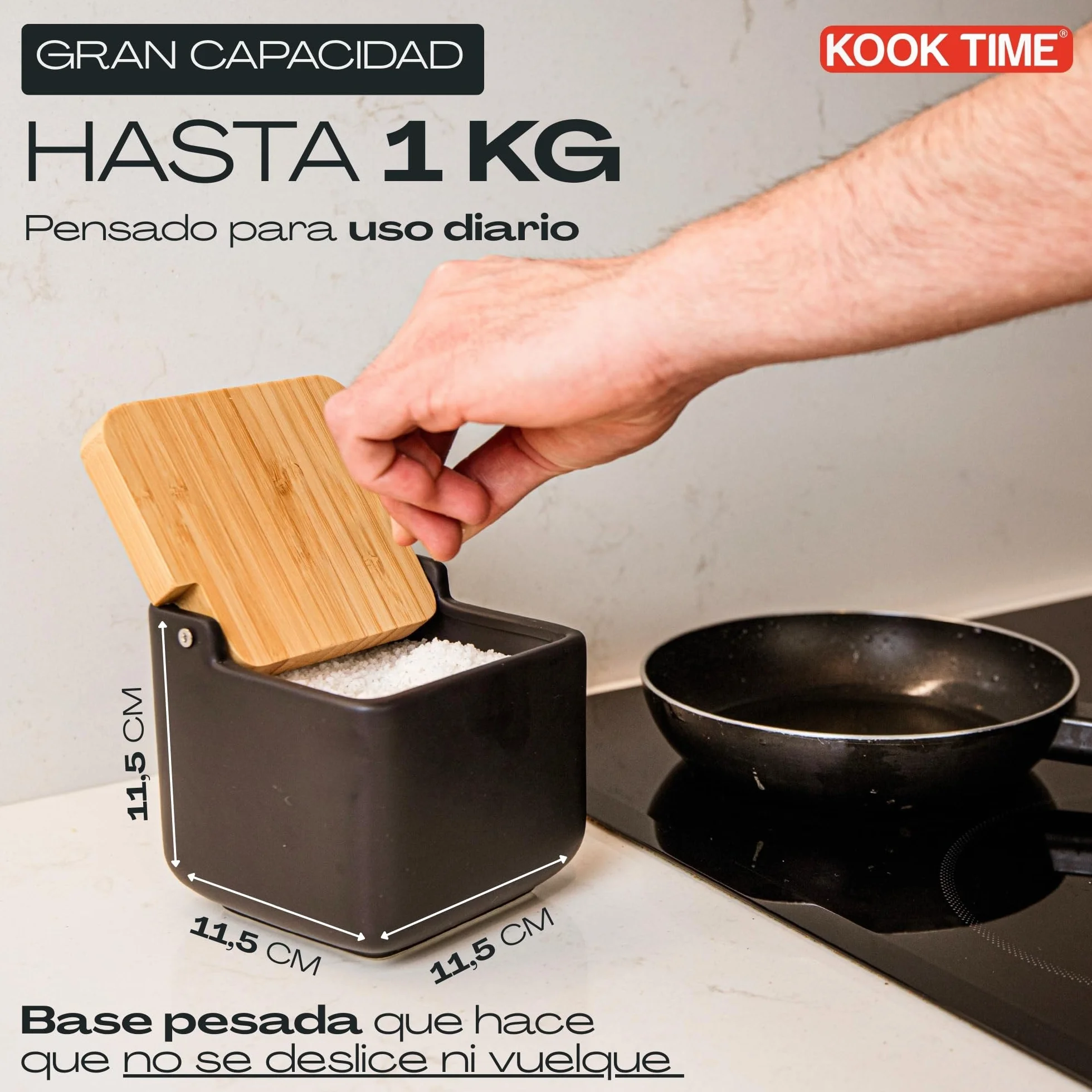 Salero de cocina con tapa de madera de bambú basculante negro cerámica mate 11.5 x 11.5 x 11.5 cm