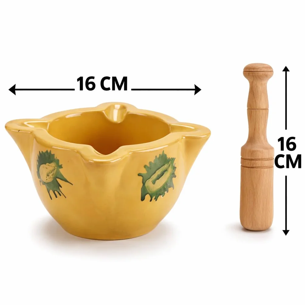 Gran Mortero Rústico de Cerámica Amarillo de 16cm con Mano de Madera de16cm, Diseño Tradicional con Decoración Verde.