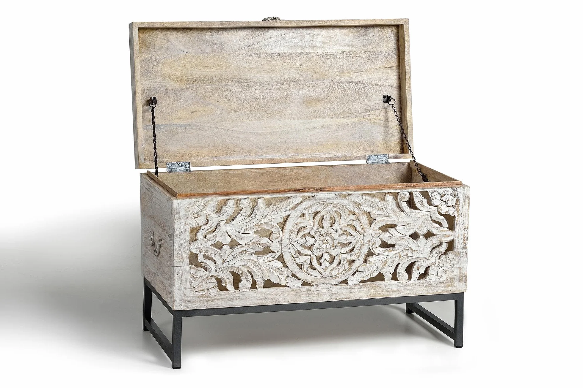 GC GINER & COLOMER Baúl de Madera de Mango Tallado a Mano con Base de Metal - Cofre de Almacenaje Blanco Envejecido 50 x 80 x 40 cm - Colección Mykonos