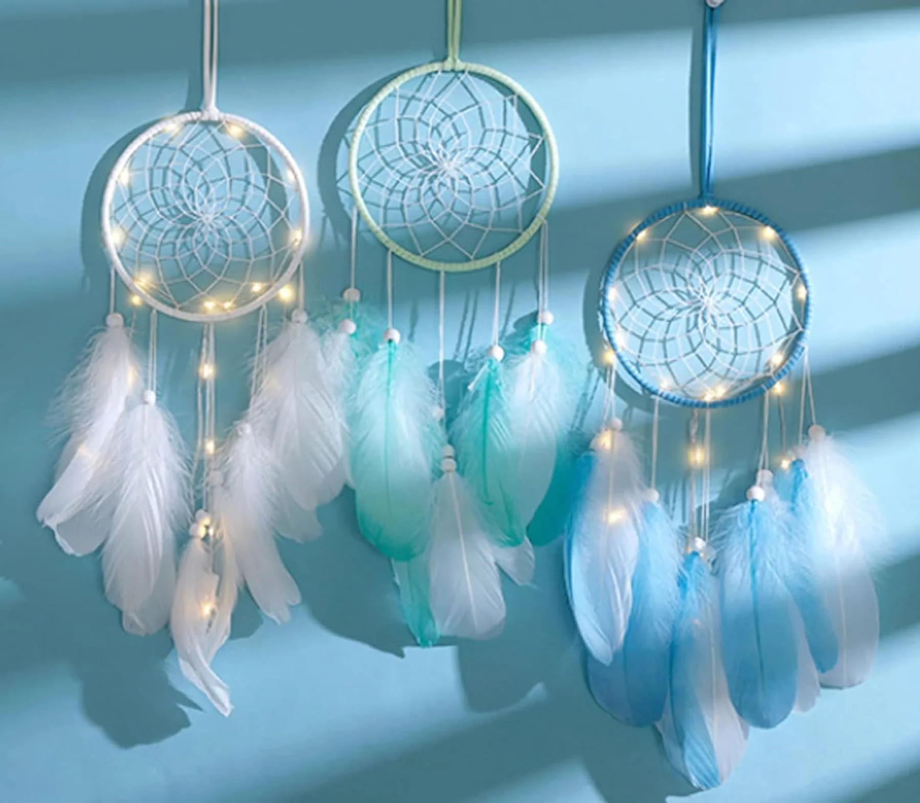 HDDH - Atrapasueños con Plumas a Mano, Adorno Boho Dream Catcher para Dormitorio, hogar, decoración de Pared móvil, decoración Decorativa para niñas, niños, Regalo (Blanco)