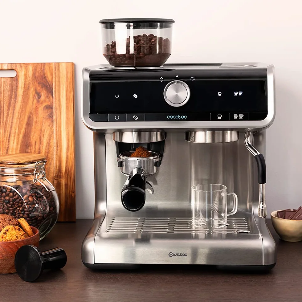 Cecotec Cafetera Express con Brazo con Doble Salida Power Espresso 20 Bares Barista Cream, 1550 W, Depósito de Café en Grano 250g, Molinillo 30 Niveles, Thermoblock, Depósito Agua 2.5 L, Acero Negro