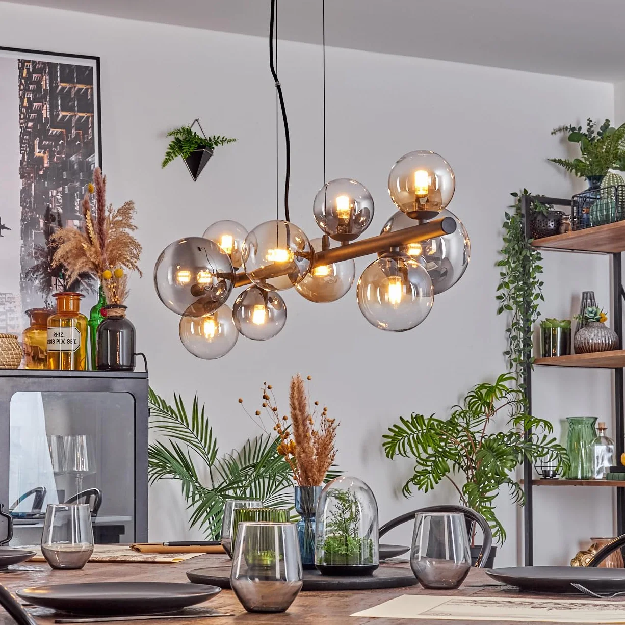 Lámpara de techo HOFSTEIN Chehalis, 10 luces de metal/cristal en negro/ahumado/ámbar/claro, diseño vintage con pantallas de cristal, máx. 143 cm, G9, comedor, salón, cocina