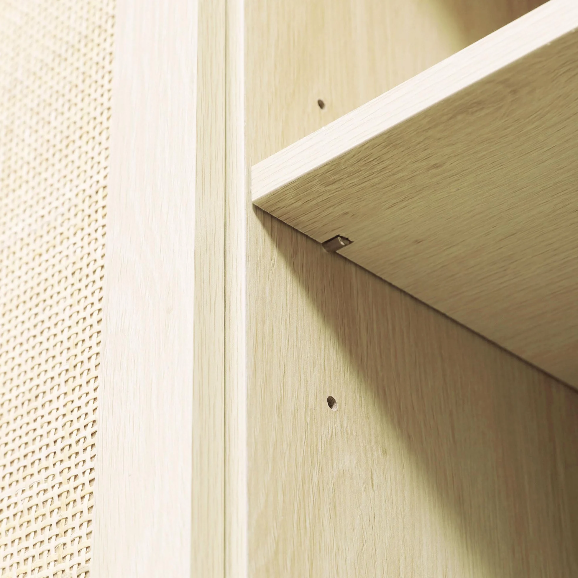 HOMCOM Aparador 3 Puertas de Rejilla de Ratán Aparador para Salón Nórdico con Estantes Ajustables para Comedor Entrada Dormitorio Natural 136x41x70 cm