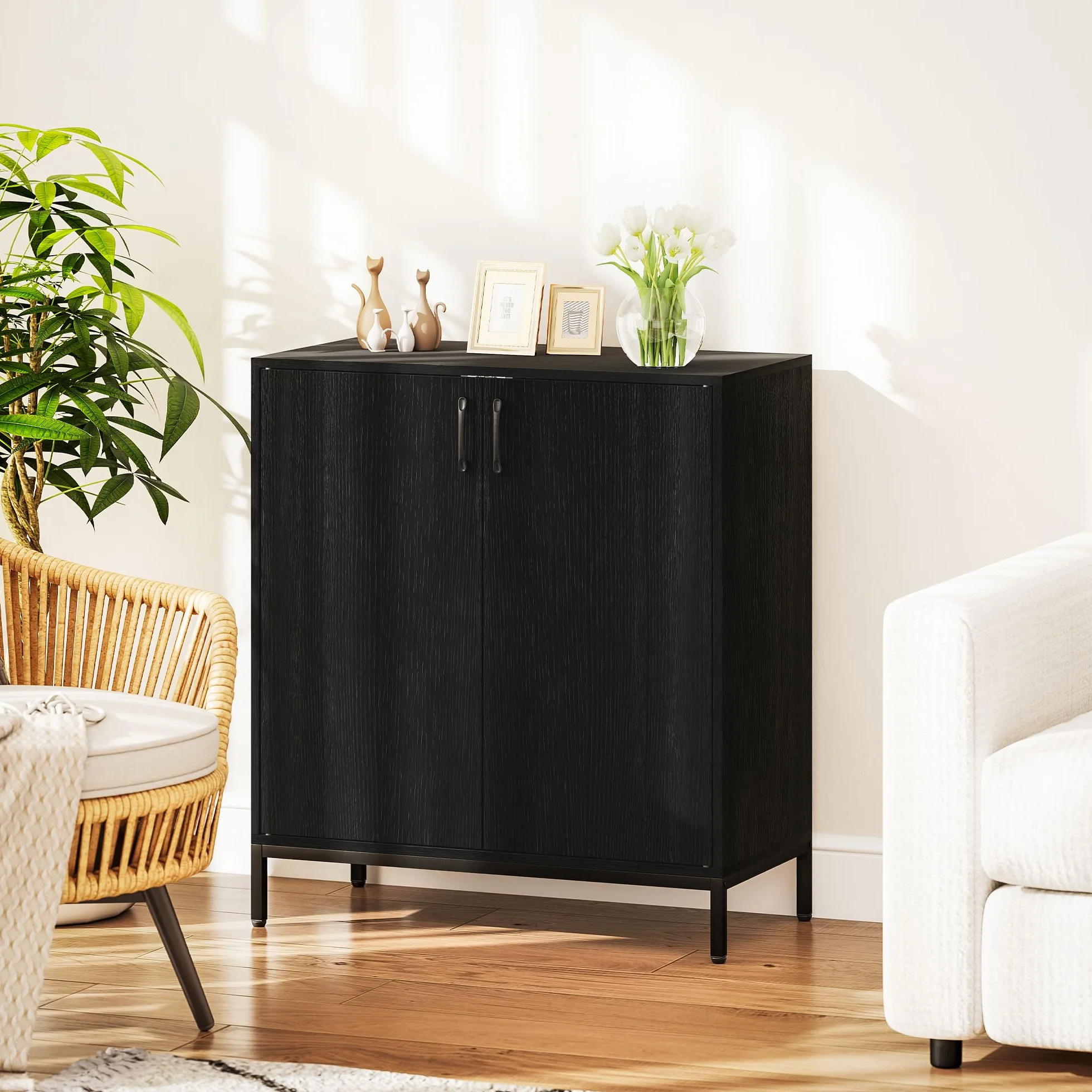 HOMCOM Aparador para Salón con 2 Puertas, Aparador de Cocina Moderno, Estante Ajustable y Base Elevada, para Comedor, Pasillo, Dormitorio, 80x40x90 cm, Negro
