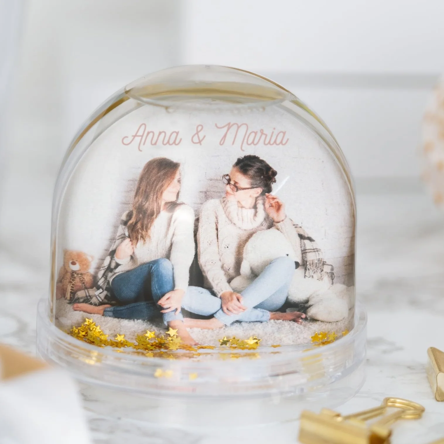 Wanapix Bola de Estrellas Personalizada 8,5ø x 9cm Esférica con 2 Fotos Regalo Original San Valentín