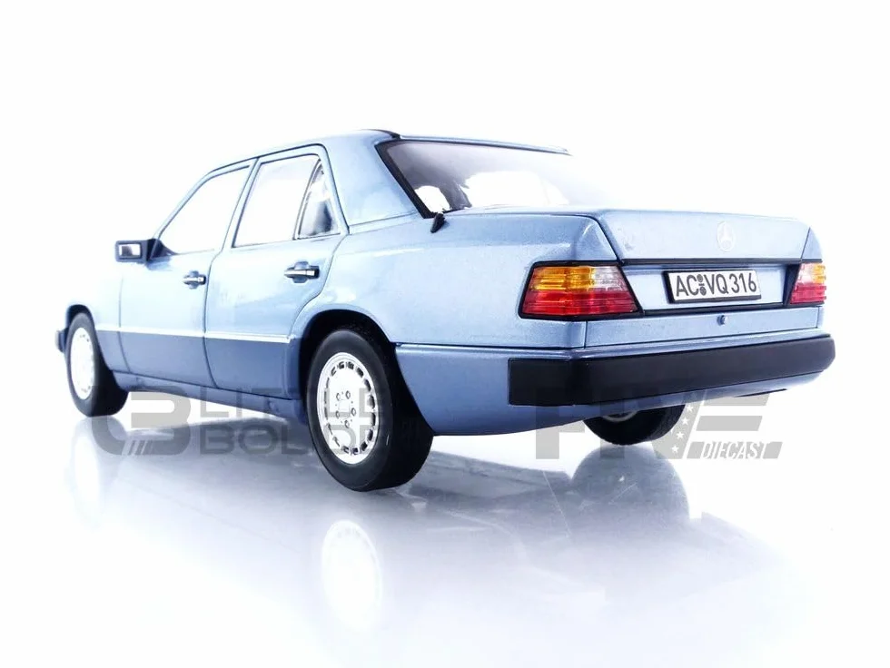 NOREV 1/18 183945 Mercedes-Benz 230 E - 1990 diecast modelcar