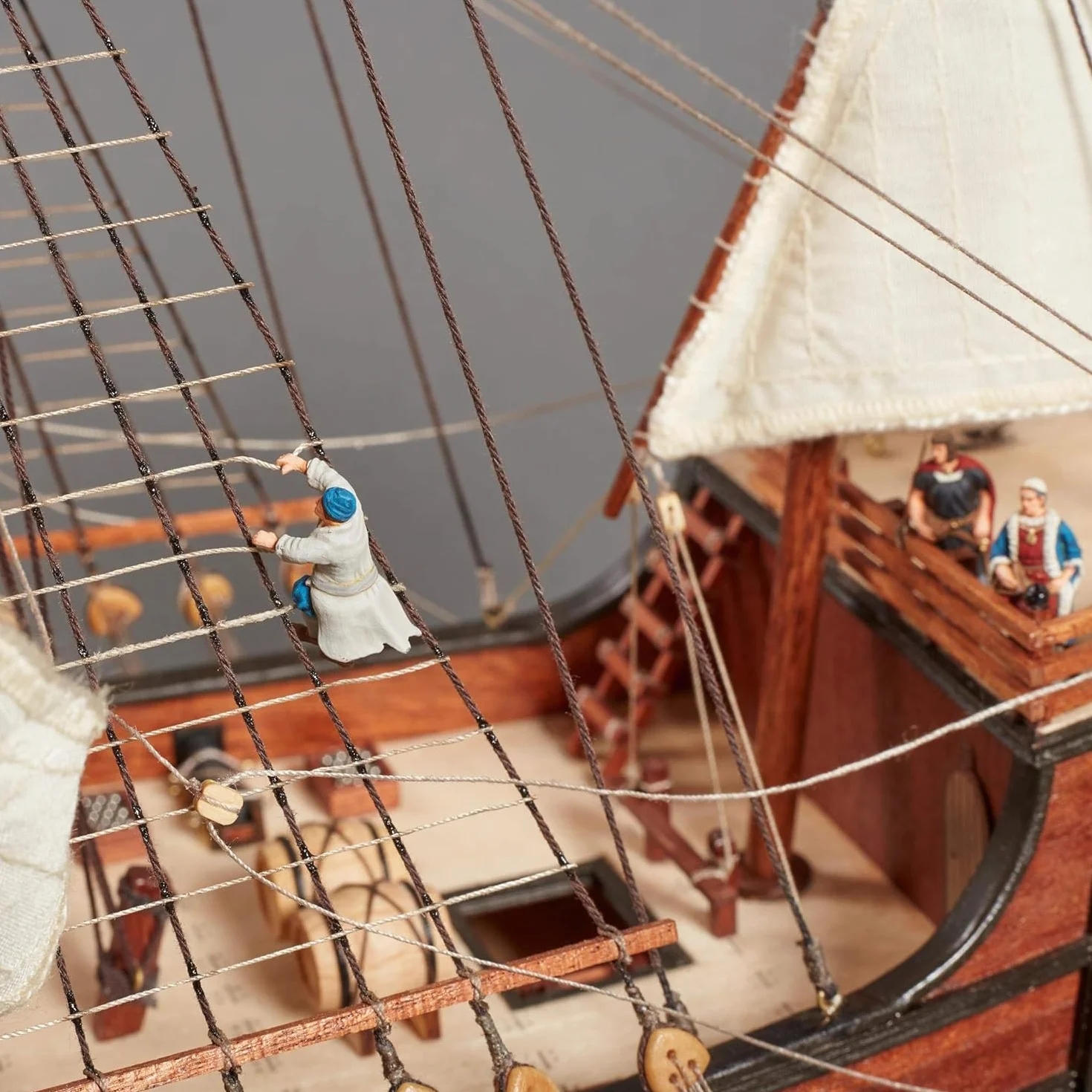 Artesanía Latina - Maqueta de Barco en Madera - Carabela Española del Descubrimiento de América, Santa María - Modelo 22411N, Escala 1:65 - Maquetas para Montar - Nivel Medio