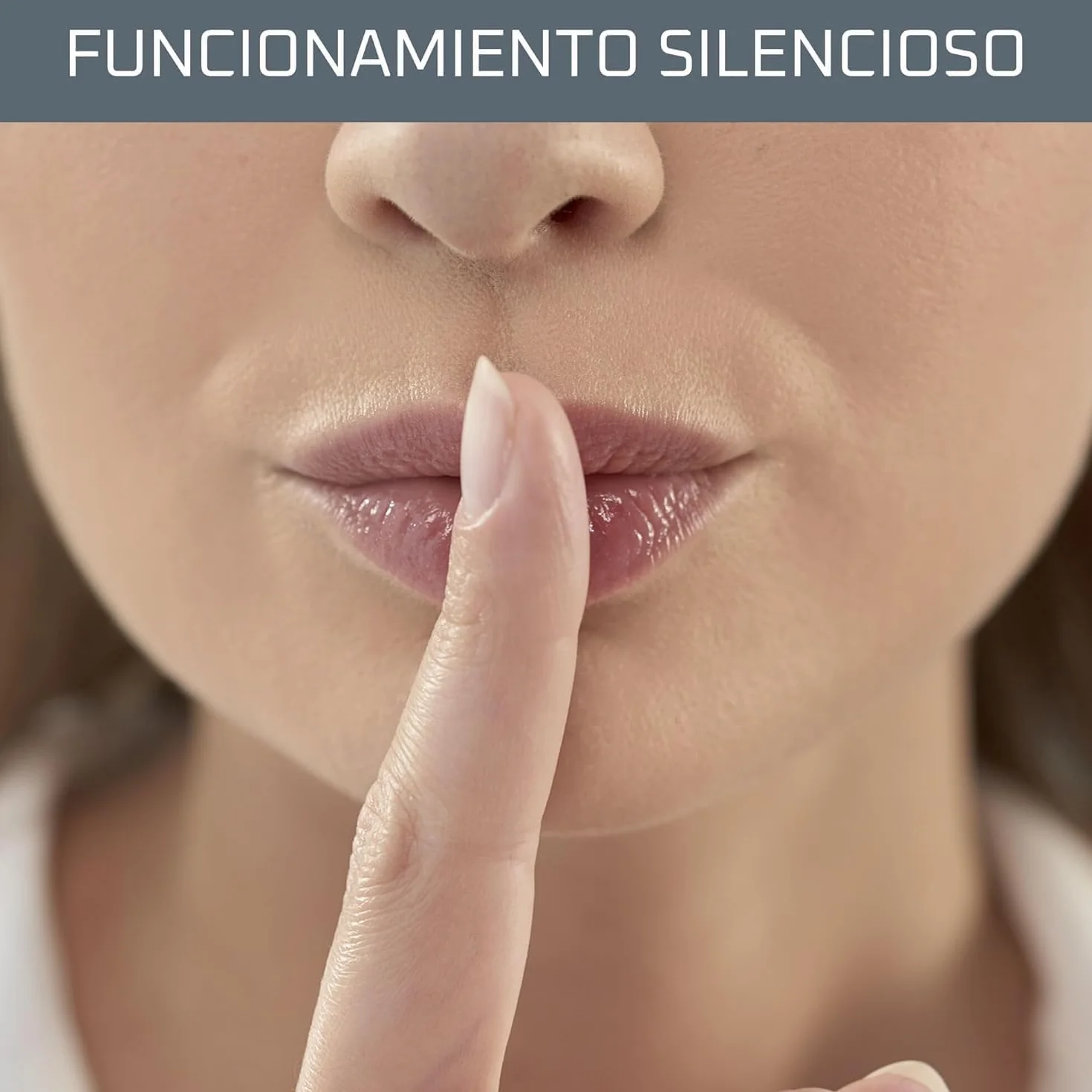 Rowenta Silence Steam Pro, Centro de planchado vertical, 7.5 bares, golpe de vapor de 480g/min, tecnología silenciosa, desinfecta, vapor con caldera, Color Gris y Azul, DG9160