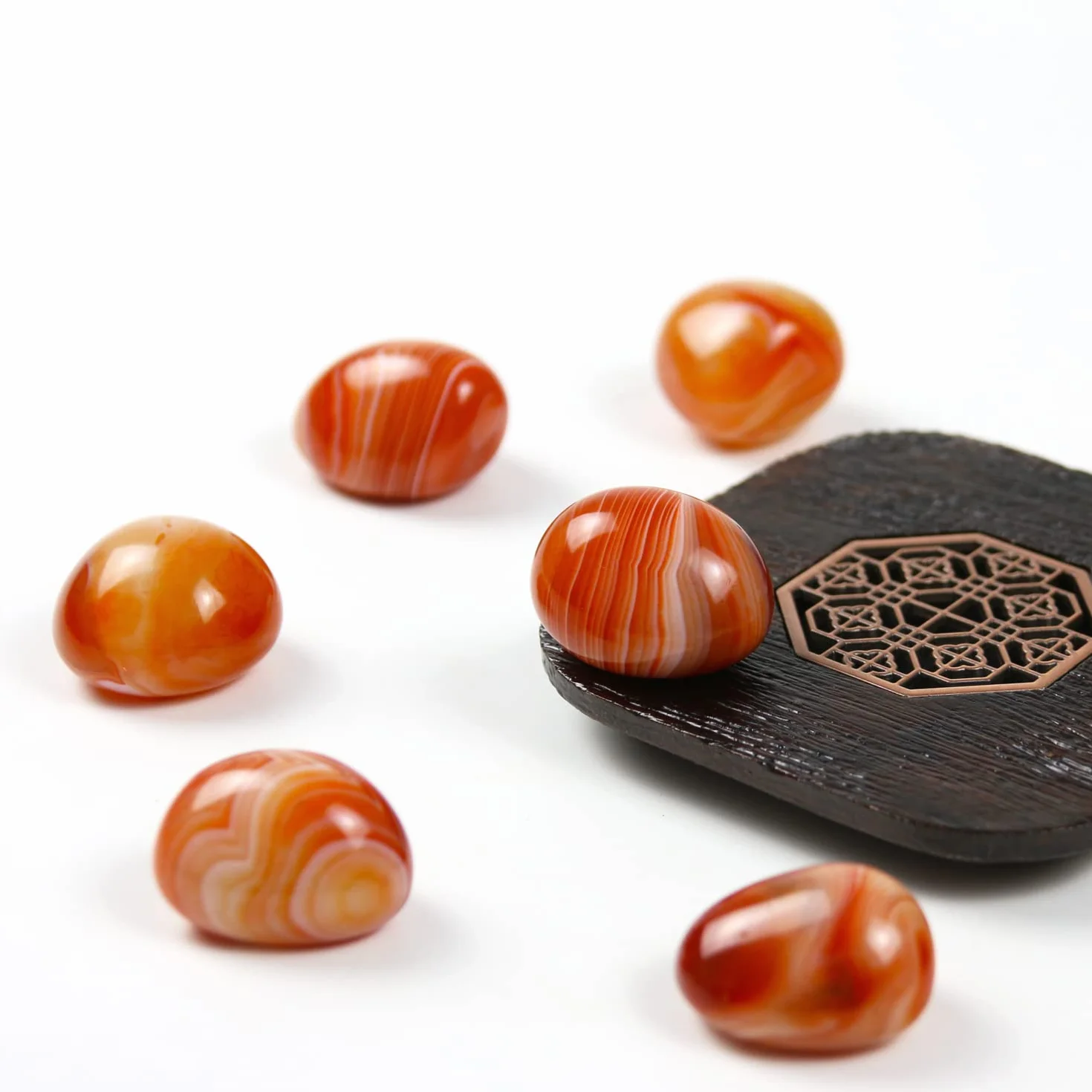 Piedras naturales de carneliano pulidas y rodadas, cristales y piedras curativas de cuarzo a granel para wicca, reiki, energía curativa, piedras de chakra, suministros de brujería (10 piezas)