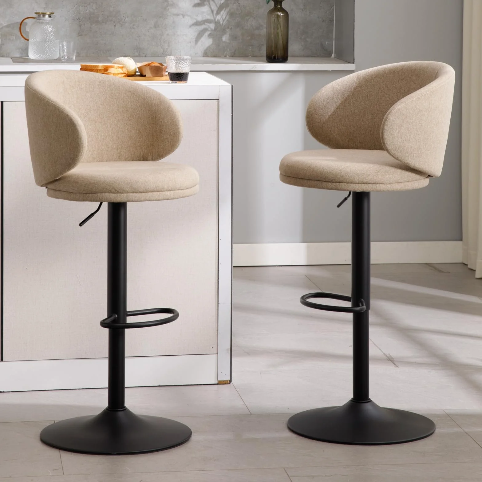chairus Juego 2 de Taburetes de Bar Altura Ajustable Taburetes de Cocina Moderno con Respaldo, Sillas Altas Mostrador Tapizadas de Tela Taburetes Barra Cómodo con Base de Metal para Hogar, Caqui