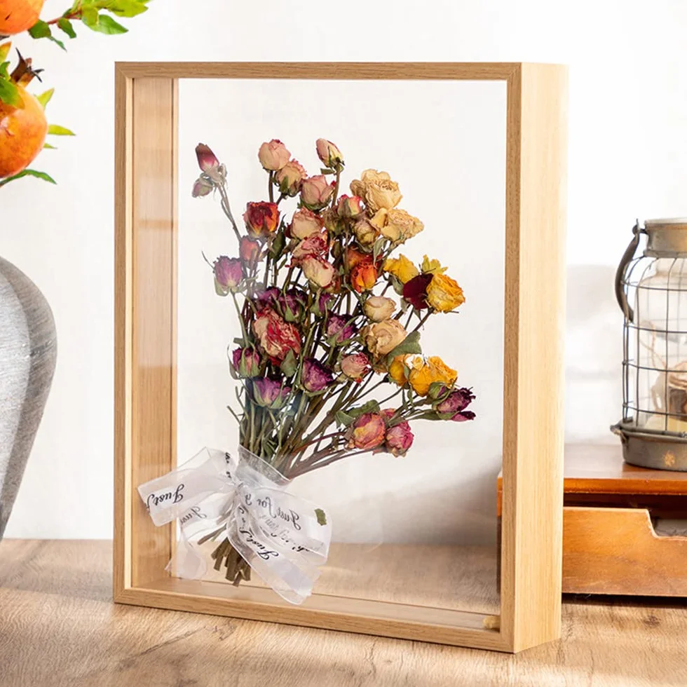 Ramka na zdjęcia z suszonych kwiatów drewniana podwójna plexi 8x12