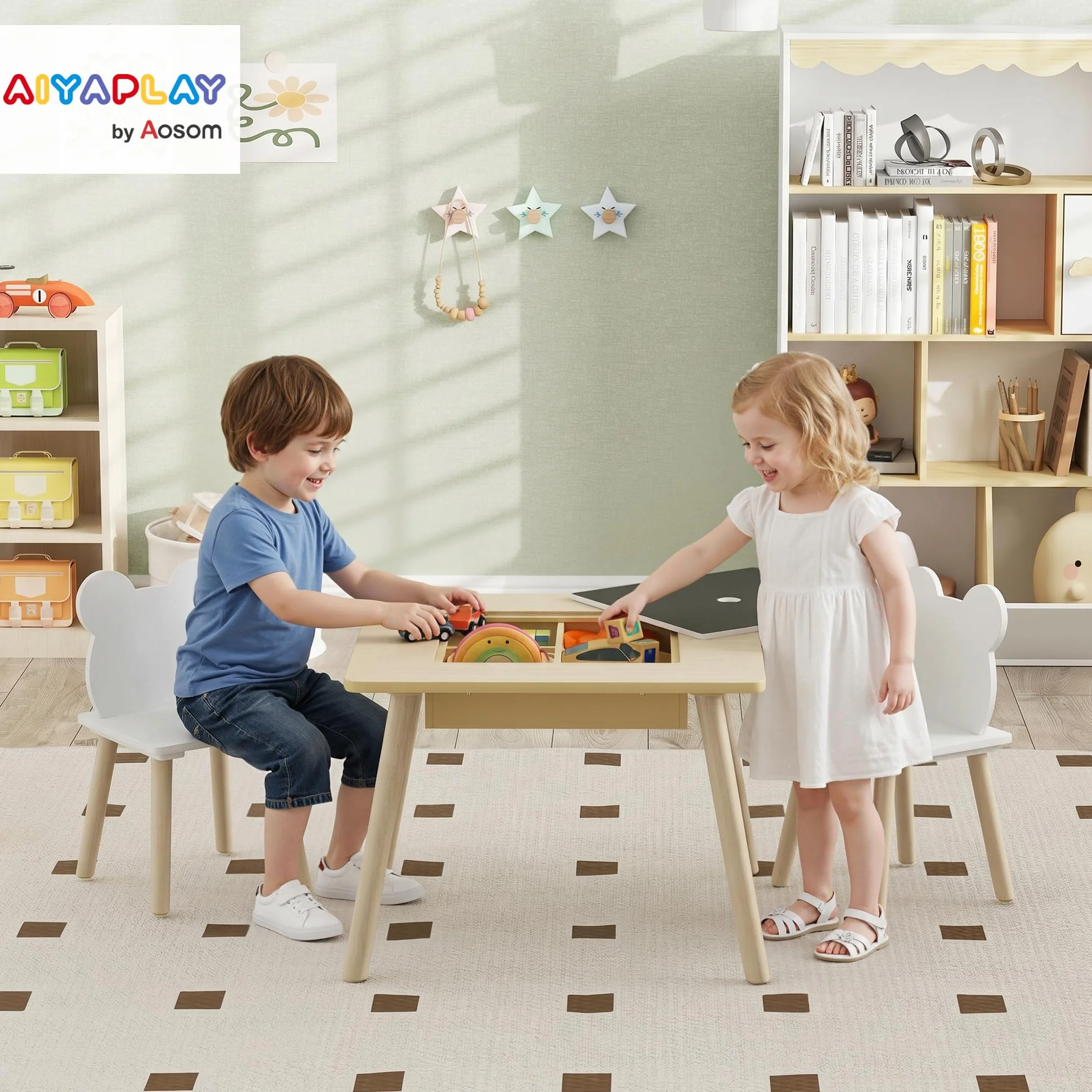 AIYAPLAY Juego de Mesa y 2 Sillas Infantiles de Madera con Pizarra, Respaldo Osito y Compartimentos, Natural y Blanco