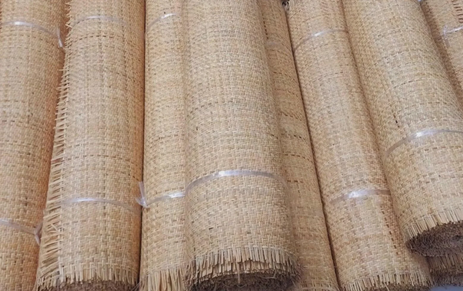 Rollo de Ratán de Caña Rollo de Mimbre Natural, ratan, ratán, 50 x 800cm Rejilla Mimbre Rollo de Malla de Ratán Cruz Tejida de Mano, Ratan Natural por Metros Correa de Caña para Tejida para Sillas