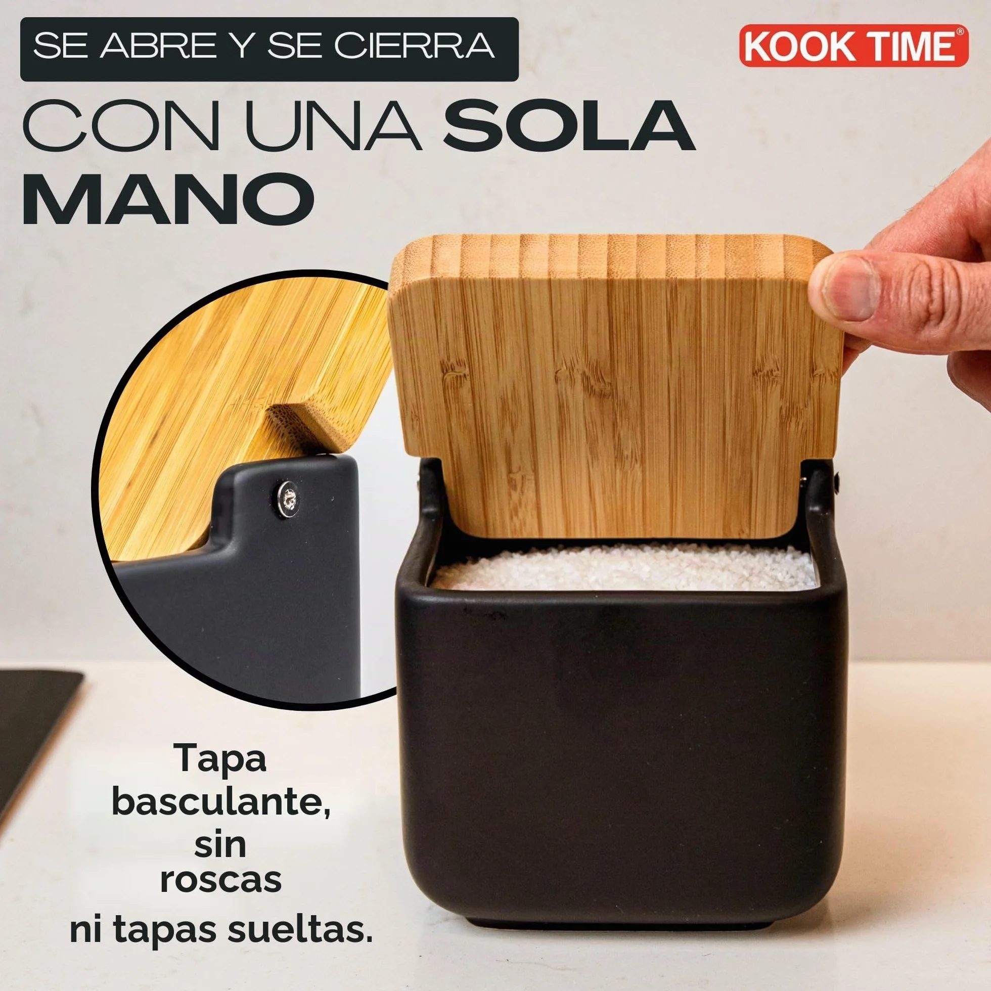 Salero de cocina con tapa de madera de bambú basculante negro cerámica mate 11.5 x 11.5 x 11.5 cm