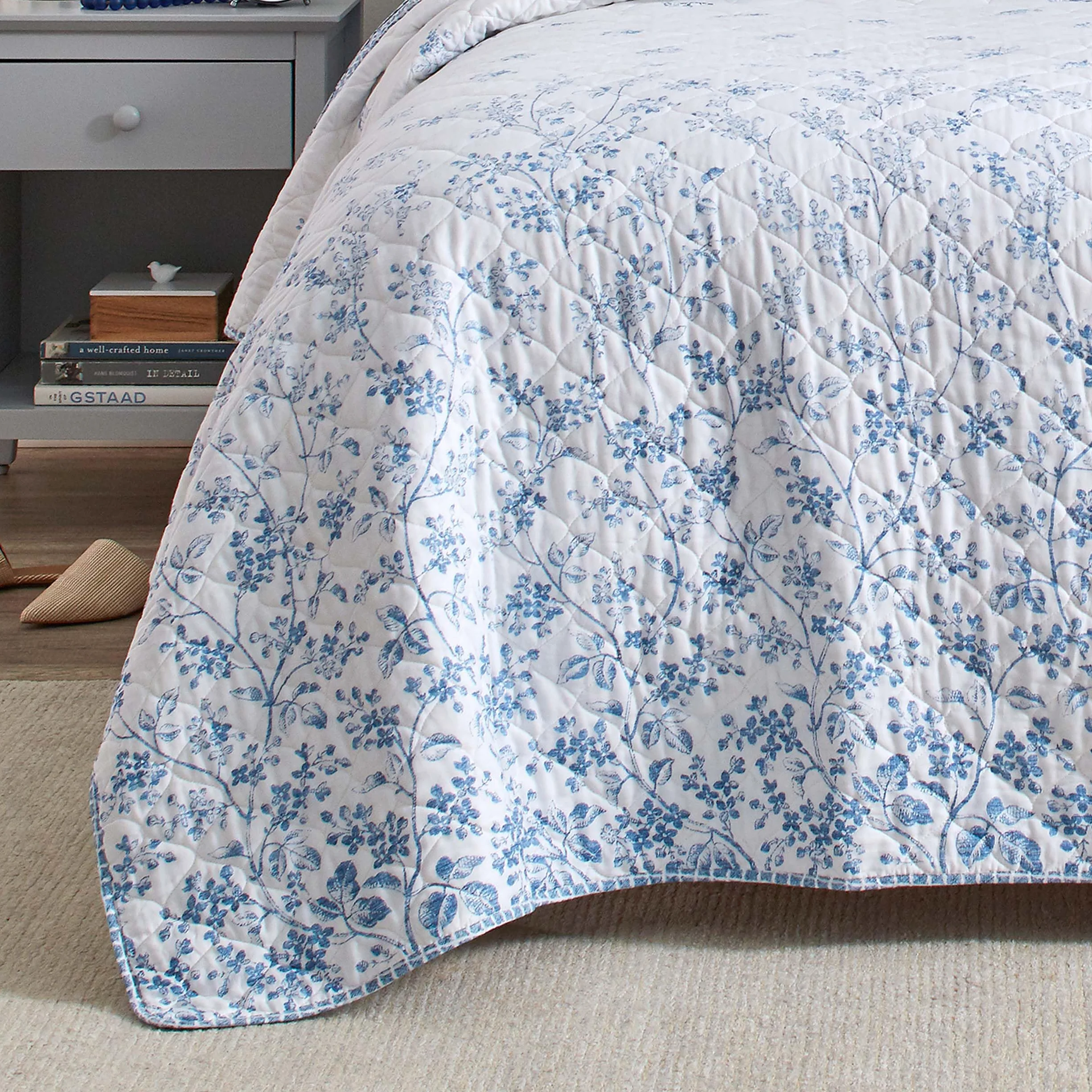 Laura Ashley Juego de edredón, 100% algodón, Azul, tamaño King