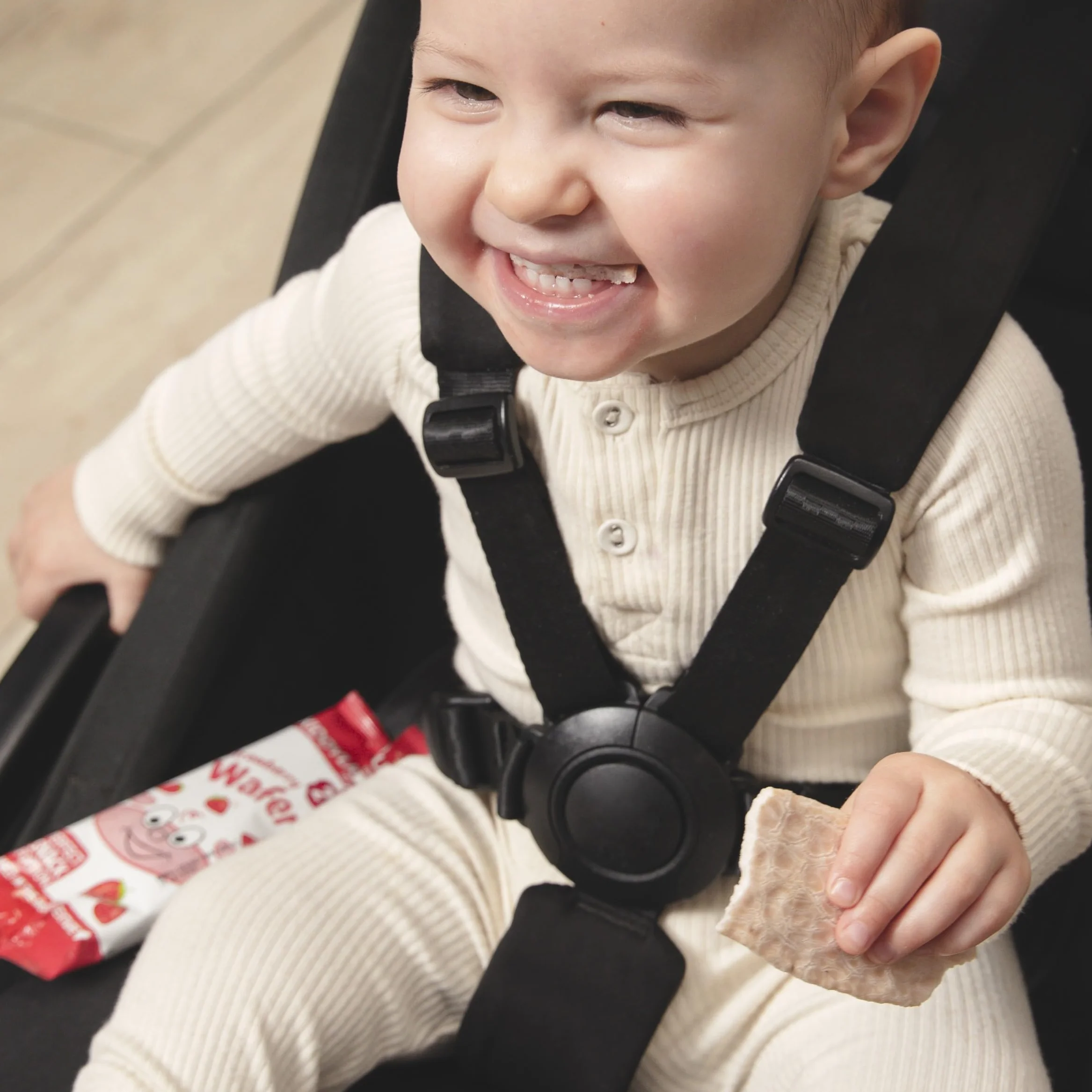 Kiddylicious Strawberry Wafers Snacks para Bebés 12 Paquetes 16g 192g