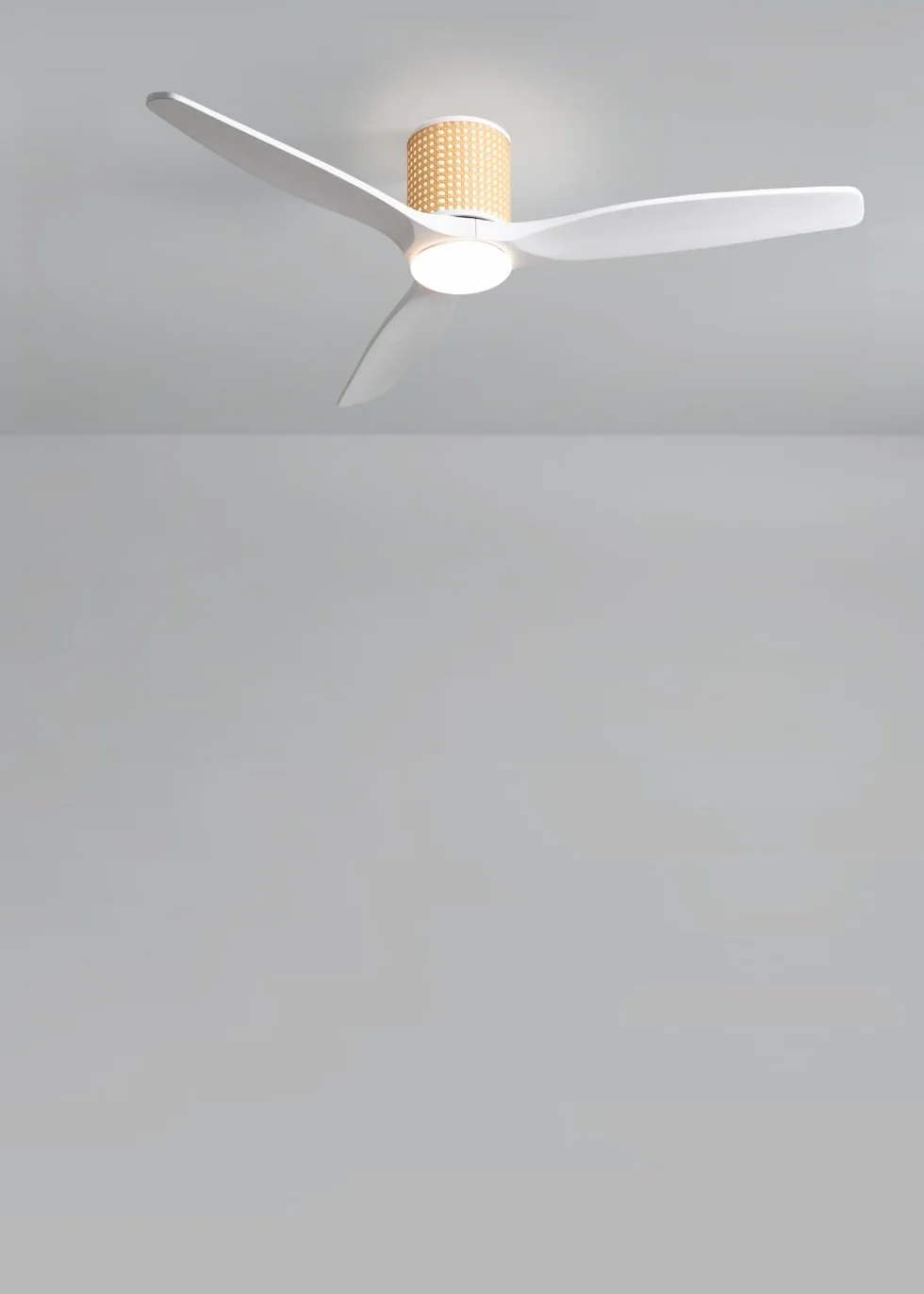 CREATE / WIND CALM CUSTOM RATTAN/Ventilador de techo con luz ratán claro aspas madera natural blanco con mando / 40W, Doble luz, Ø132 cm, luz LED 3 temperaturas, función verano-invierno