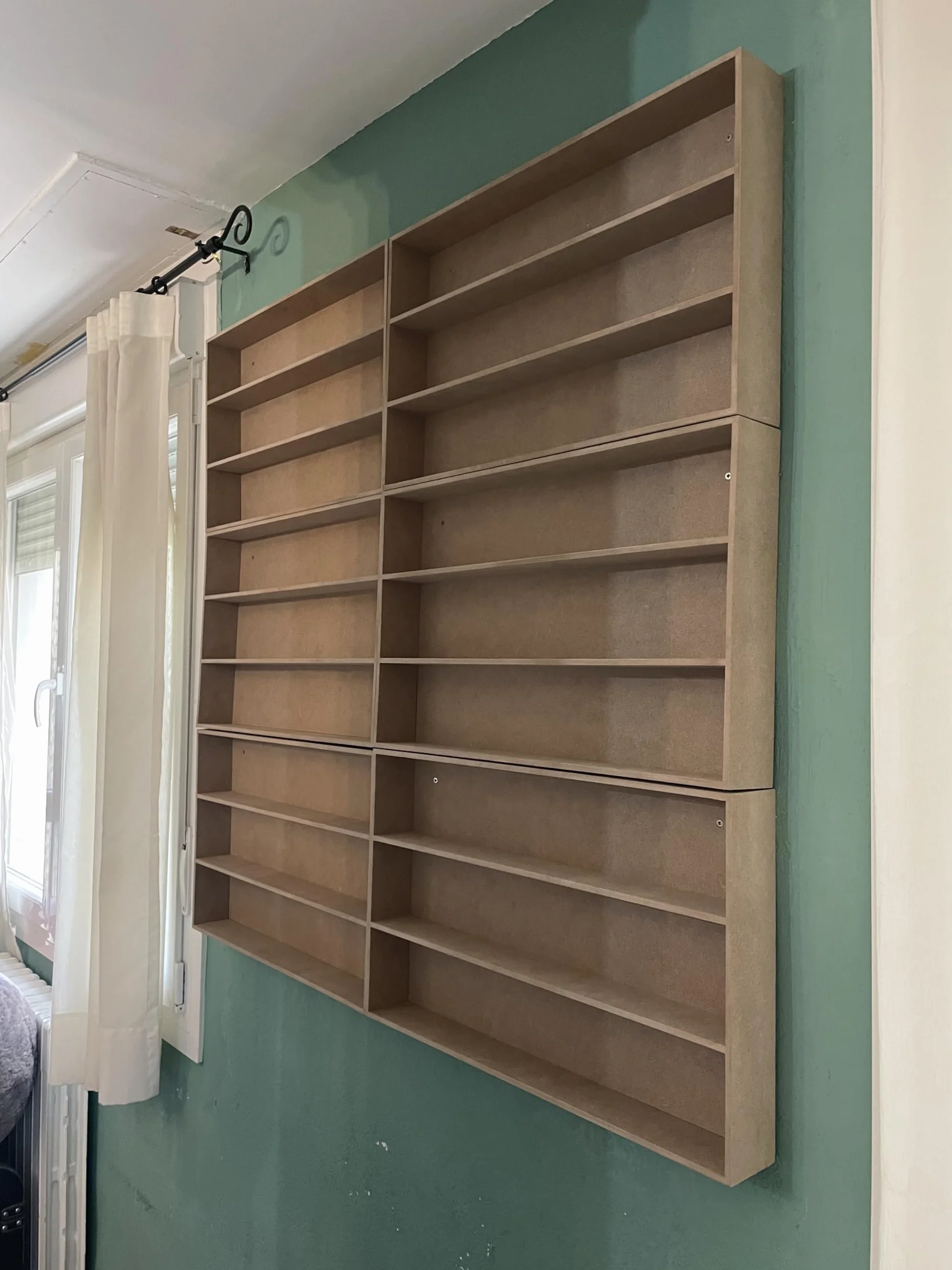 Estantería de Madera MDF para 100 Cintas de Cassette MAR025