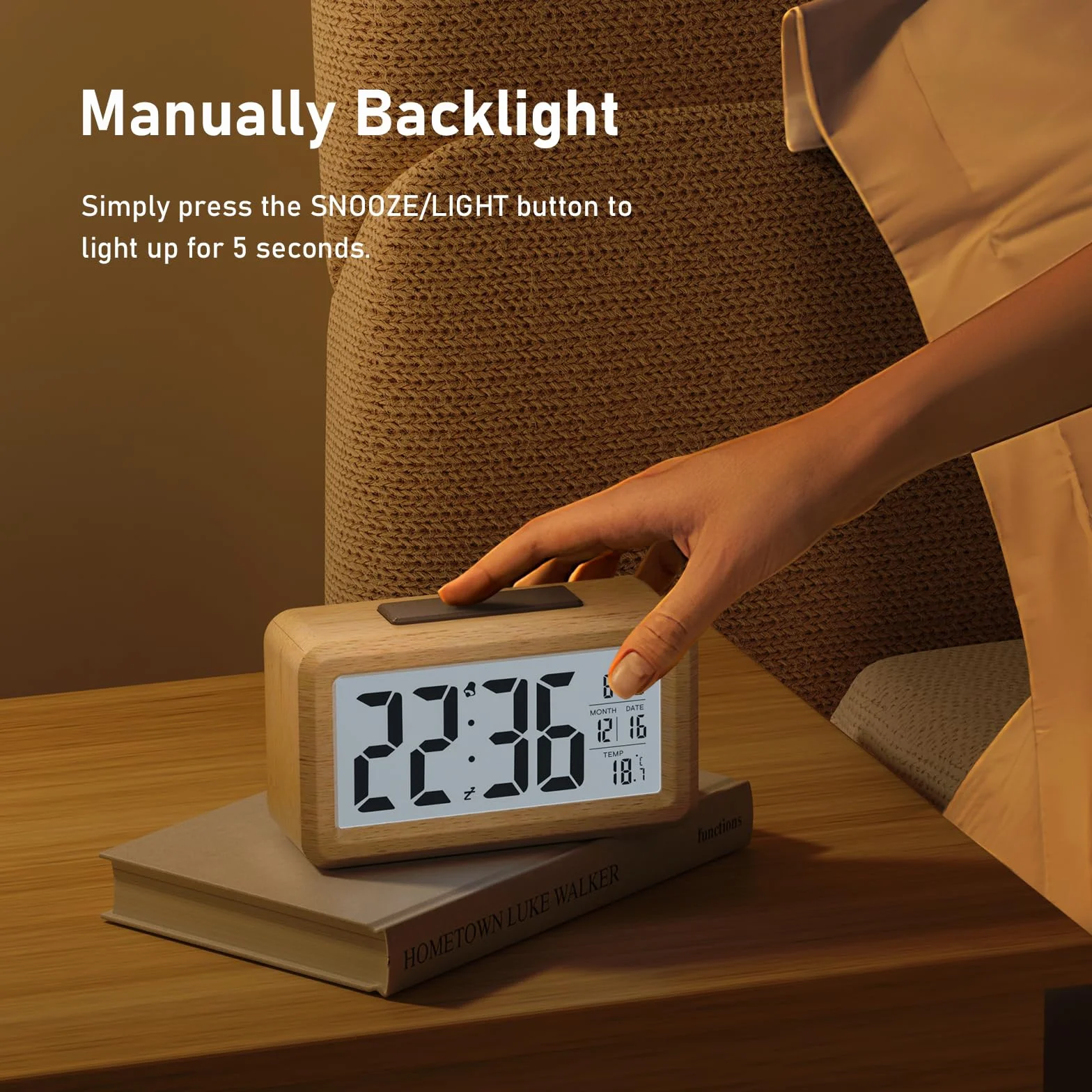 Despertador Digital de Madera, Reloj Despertador Digital Pilas con Pantalla LCD Grande, Retroiluminación, Fecha, Temperatura, Sensor de Luz Automático, Snooze (3 Pilas AAA Incluidas)