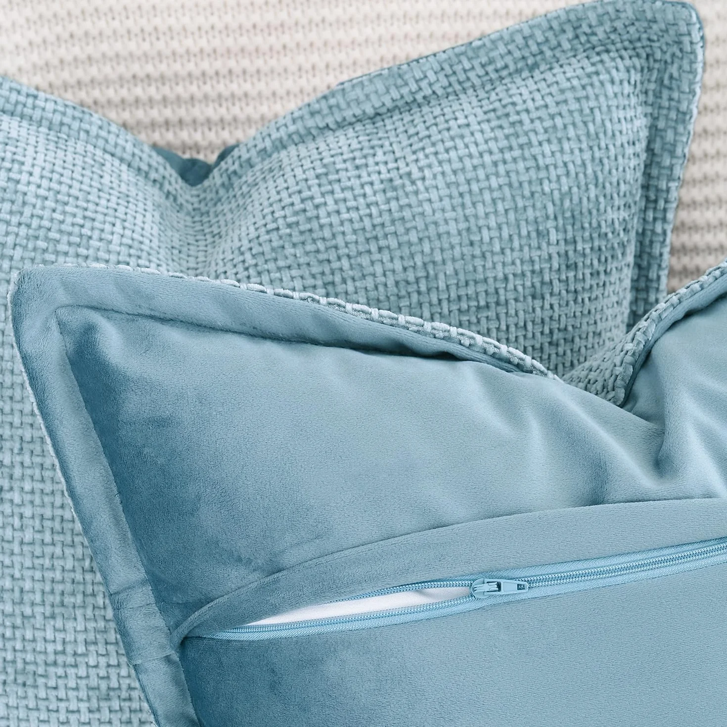 Madizz Juego de 2 Fundas de Almohada de Terciopelo Chenilla Suave con Borde de Lujo para Sofá Dormitorio 30 x 50 cm Azul Claro