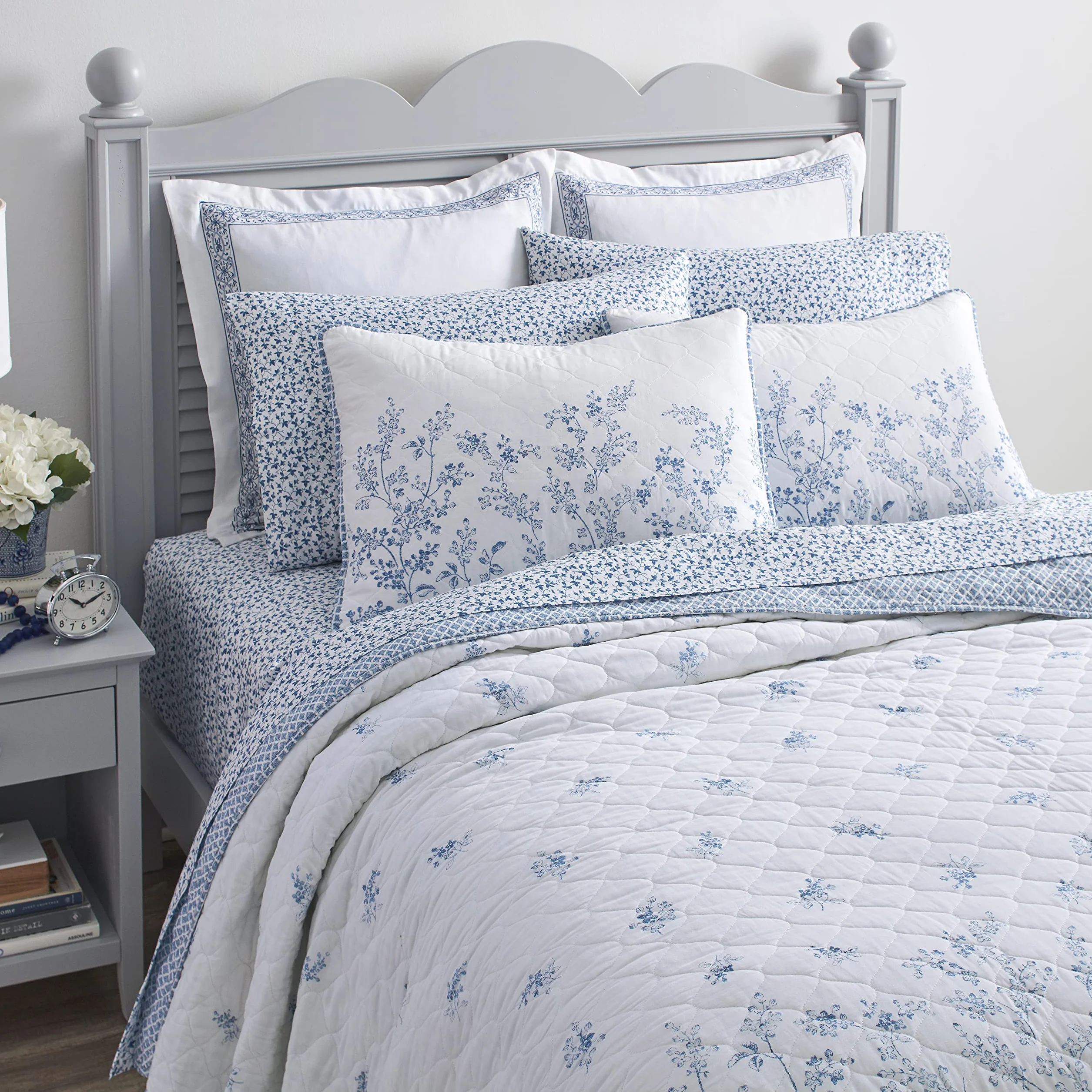 Laura Ashley Juego de edredón, 100% algodón, Azul, tamaño King