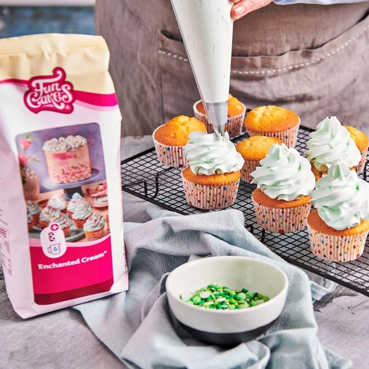 FunCakes Preparado Crema Blanca Encantada 900 g para Rellenar y Cubrir Pasteles