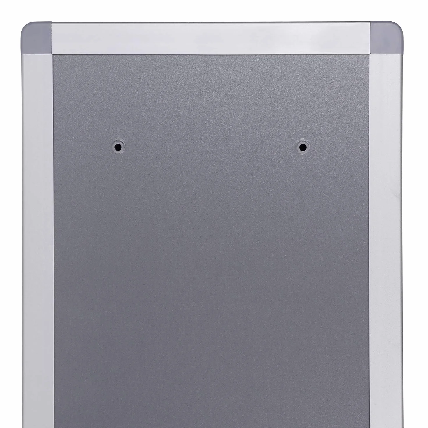 Amazon Basics Cassetta di sicurezza 31.5 x 21.59 x 6.2 cm Argento con serratura