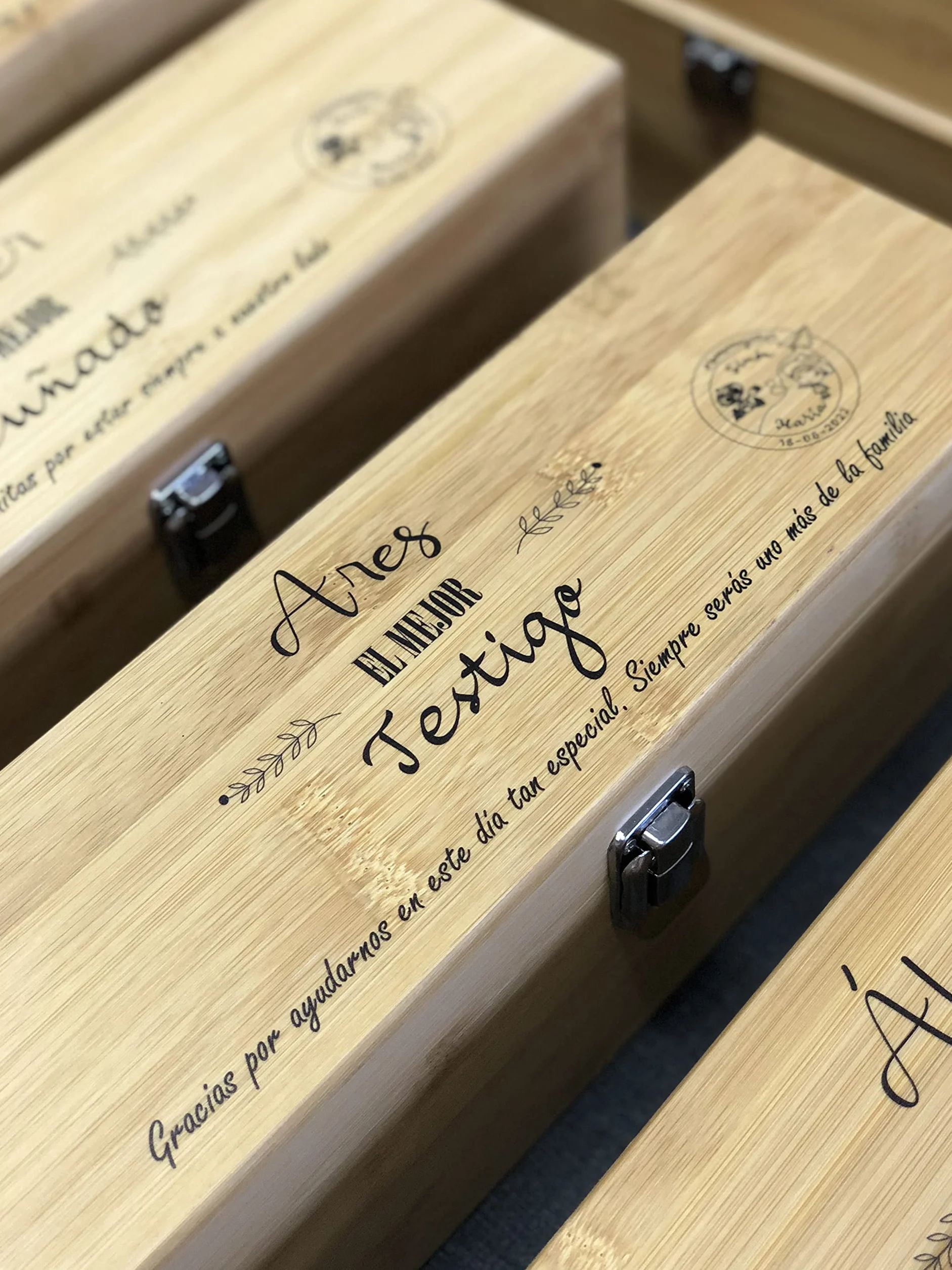 Regalo Personalizado Caja Sumiller con Accesorios para Degustar Vino