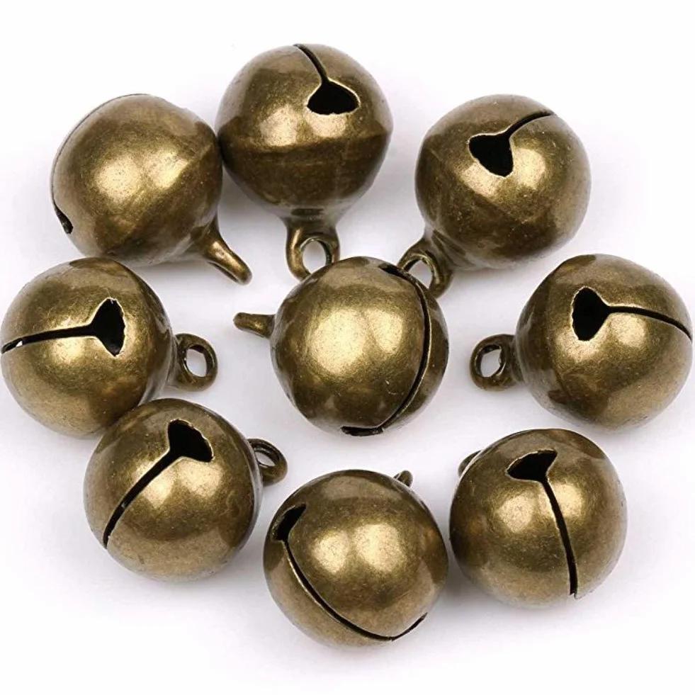 Suneast 50 Pcs Cascabeles de Bronce Antiguo Campanas de Metal 6mm para Decoración Navideña Mascotas