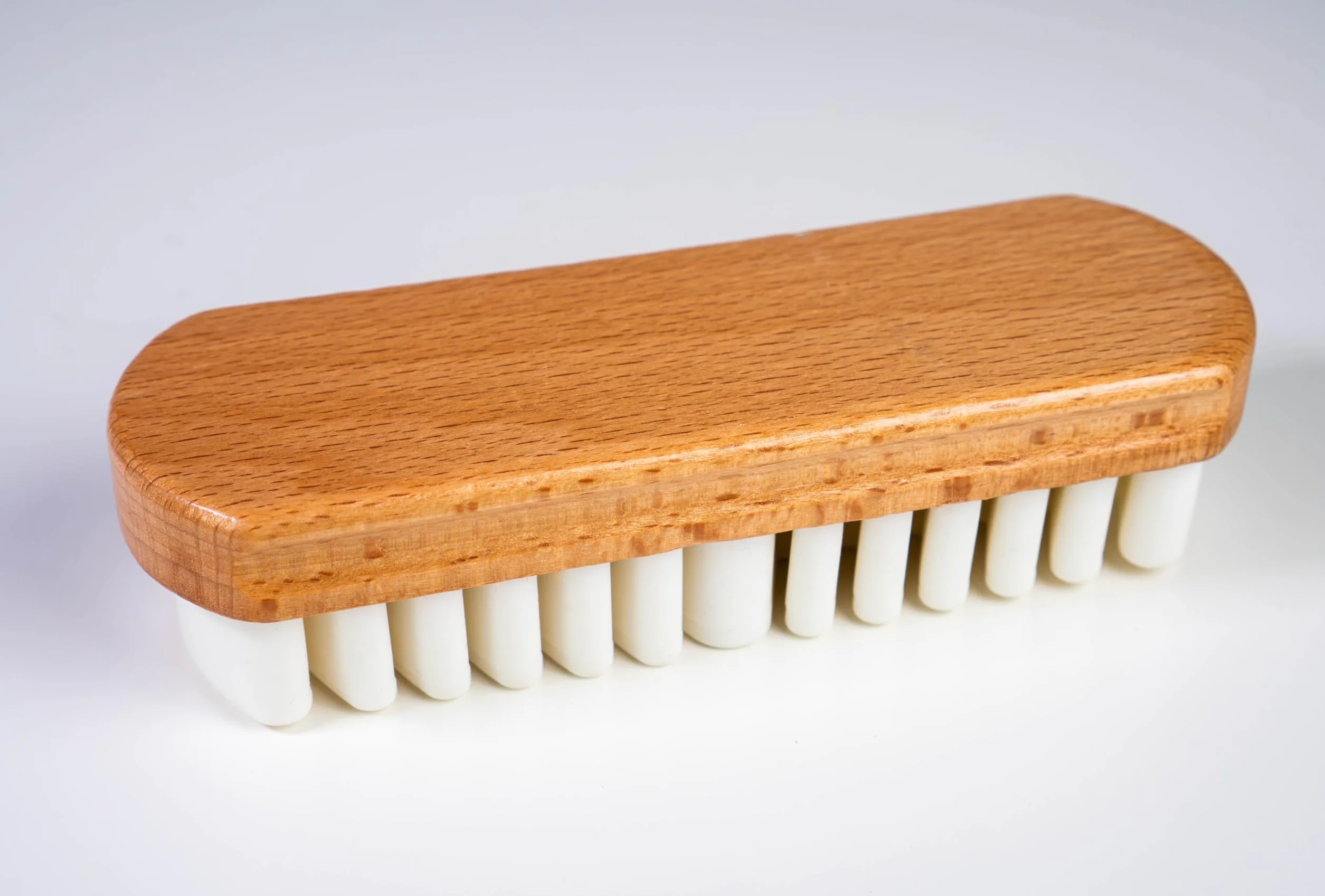 Cepillo para Gamuza con un Cuidado Suave al Nobuck, Velour, Ante o Cuero de Grano Completo. Cepillo para Zapatos de Ante. Cepillo Crepe Suave para Todos los Cueros