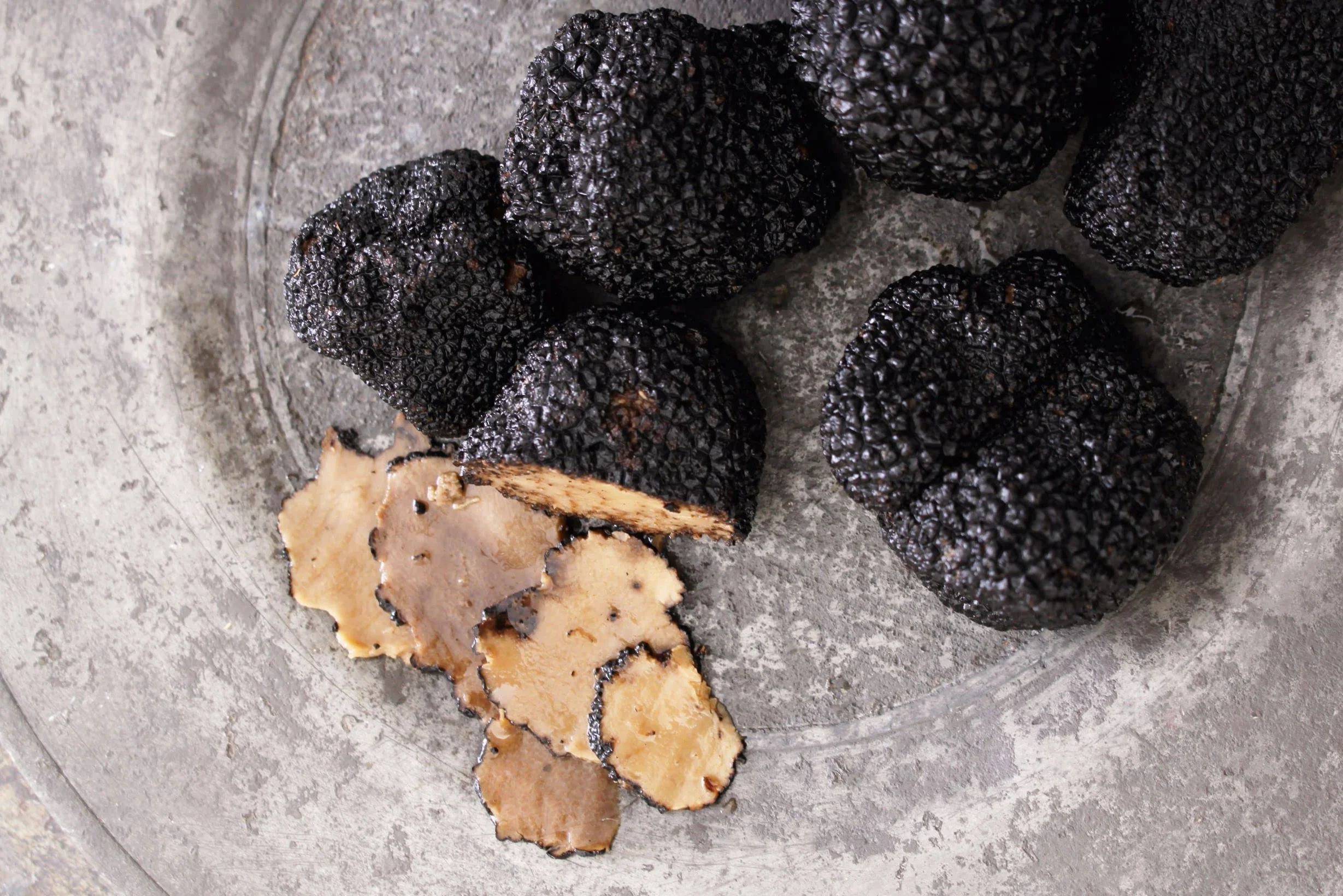 Tuber Aestivum Trufas Negras Enteras 30g 100% italiano gourmet salmuera vegano sin gluten