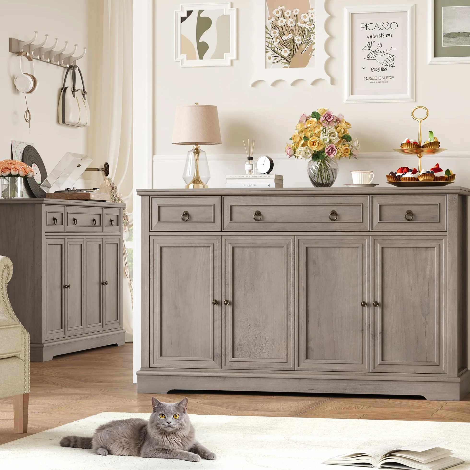 FirFurd Aparador Cocina, Armario de Almacenaje Comedor, Mueble Auxiliar de Cocina, Mueble Aparadores Salón con 3 Cajones y 4 Puertas, Estantes Ajustables 134x40x87cm Marrón