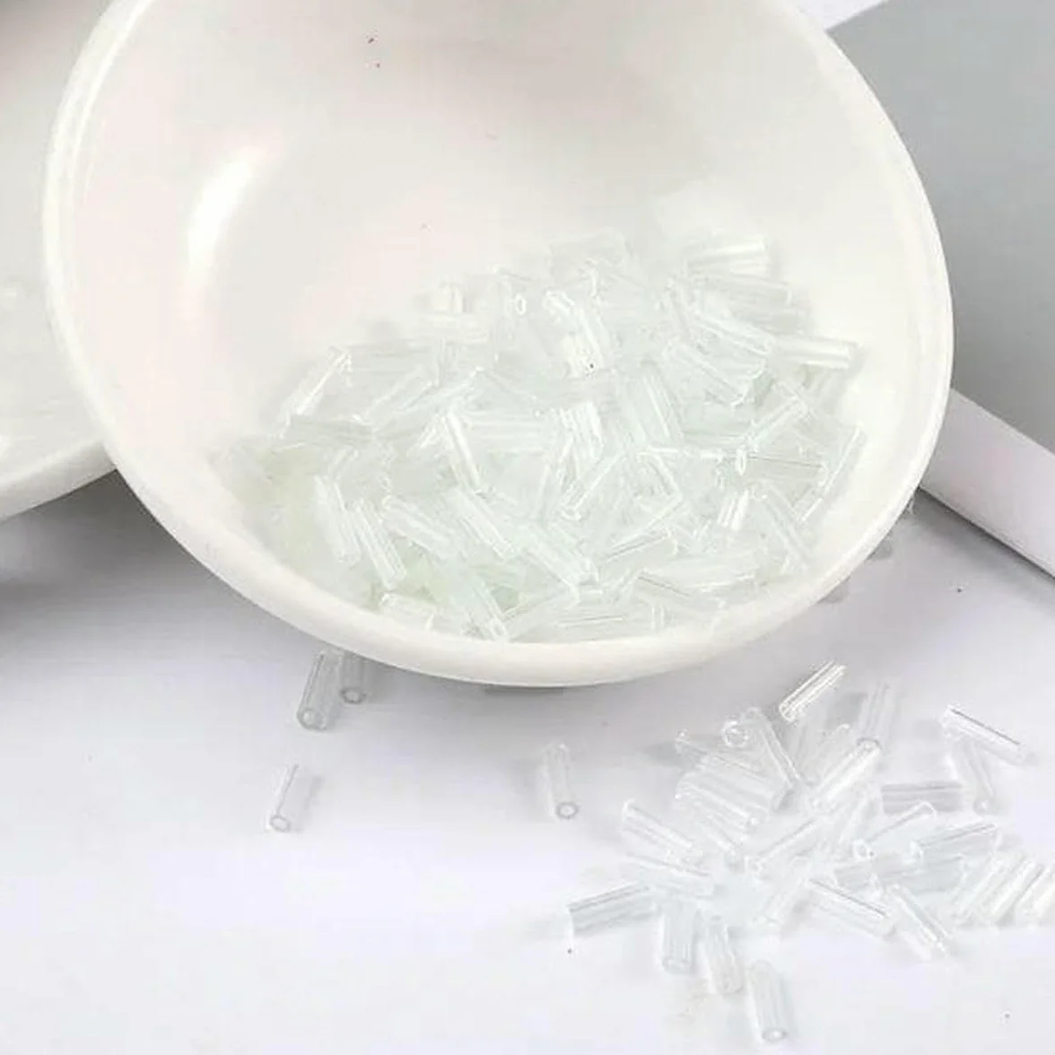 Kit de fabricación de pulseras, cuentas de tubo de cristal y espaciador, 200 cuentas transparentes de 2 x 6 mm para joyas y accesorios de ropa