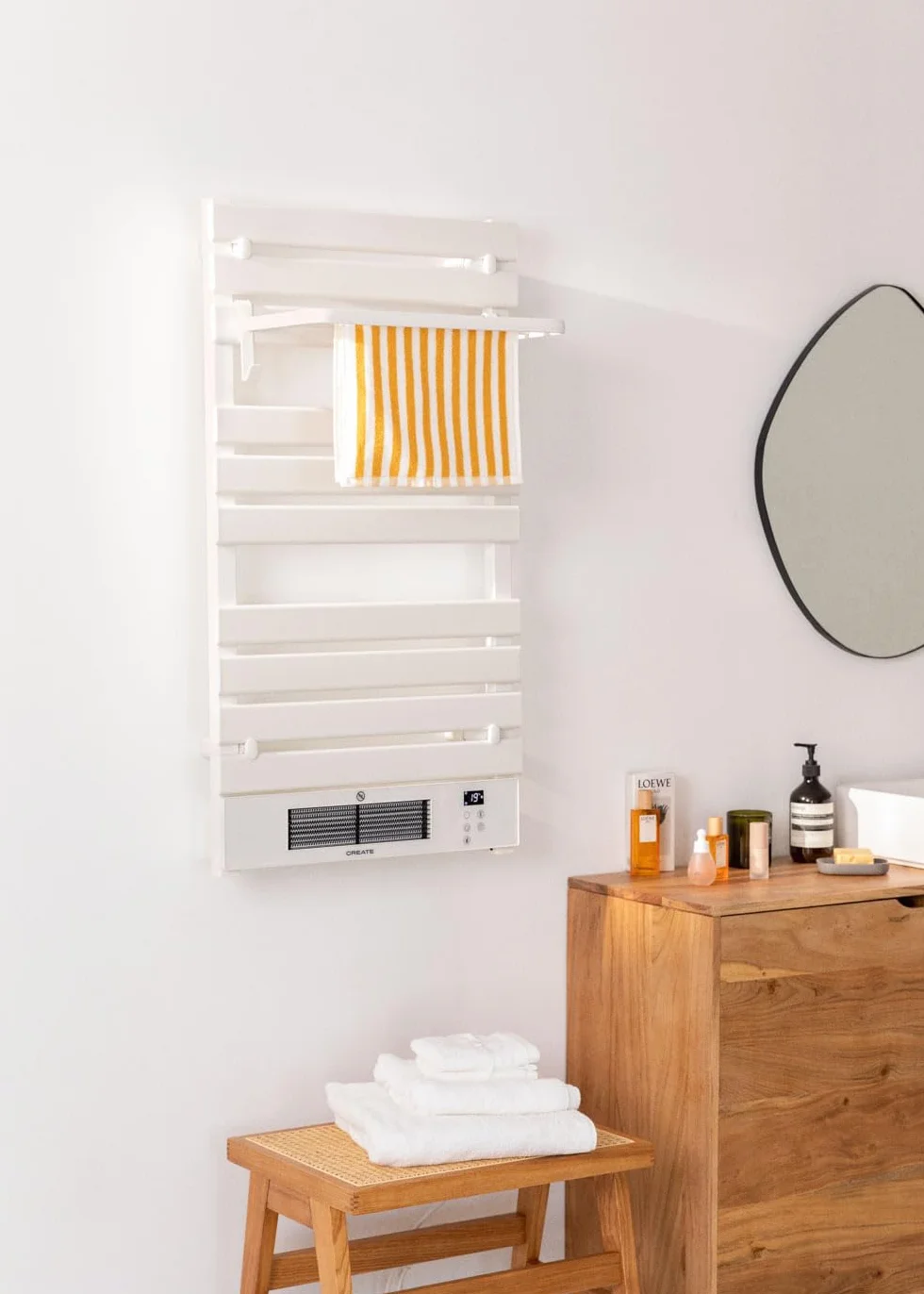 CREATE / WARMTOWEL Pro + Estante/Toallero Eléctrico con Calefactor cerámico con Estante 3 Barras y Gancho Blanco /101x13x55cm / 1500W, 2 potencias