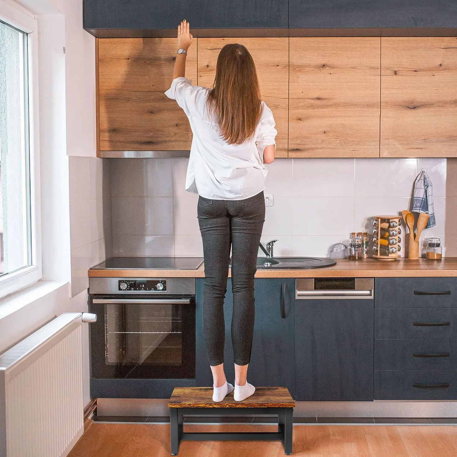 IBUYKE Taburete de Madera para Adultos Niños, Peldaño Resistente con Capacidad de 500 Lbs, Taburete de Madera Antideslizante para Camas Altas Sala de Estar Baño Cocina, Marrón Rústico TBD001H
