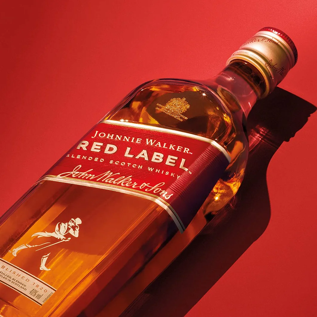 Johnnie Walker Red Label Blended Scotch Whisky 700 ml