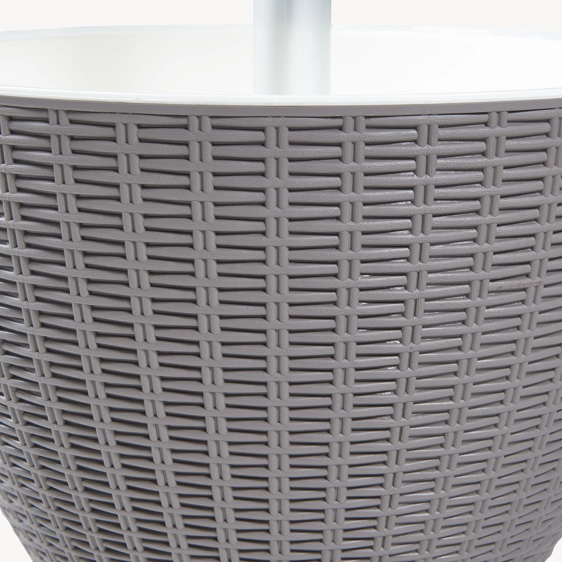 casa.pro Mesa Nevera Jardín Atessa Cubitera de Hielo con Bandeja Elevable Nevera para Playa Terraza Capacidad 30 L Aprox. 40 Latas Imitación Ratán Polipropileno 58xØ49cm - Marrón Claro