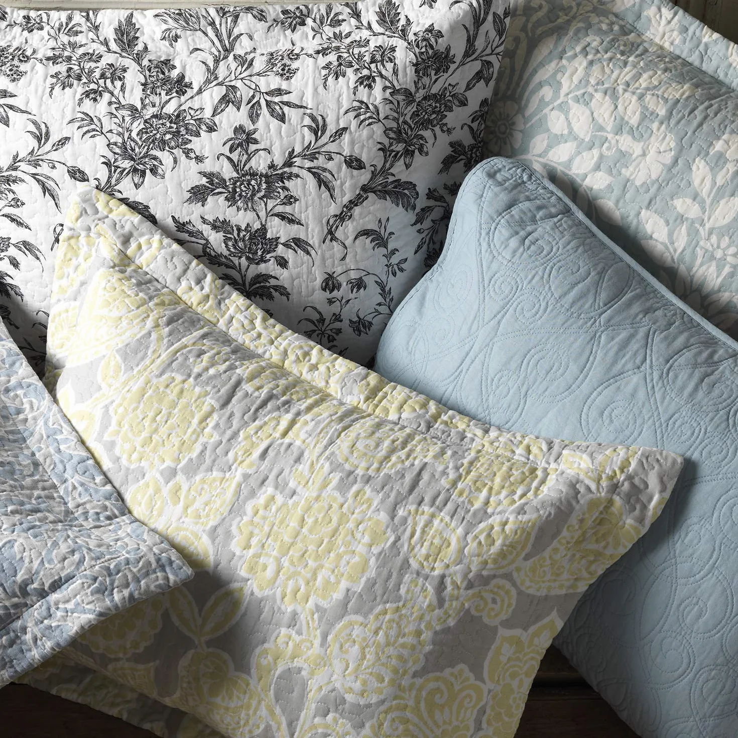 Laura Ashley Juego de edredón, 100% algodón, Azul, tamaño King