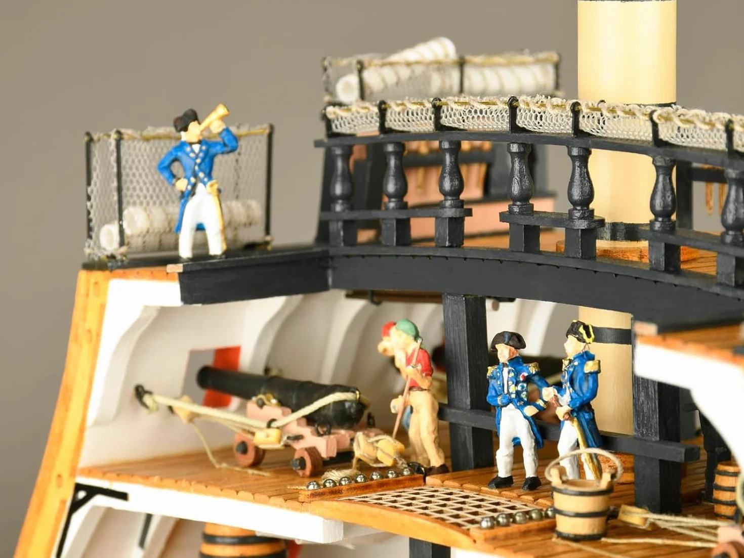 Artesanía Latina - Maqueta de Barco en Madera - Sección Navío de Línea Inglés, HMS Victory Trafalgar 1805 - Modelo 20500, Escala 1:72 - Maquetas para Montar - Nivel Principiante y Resto