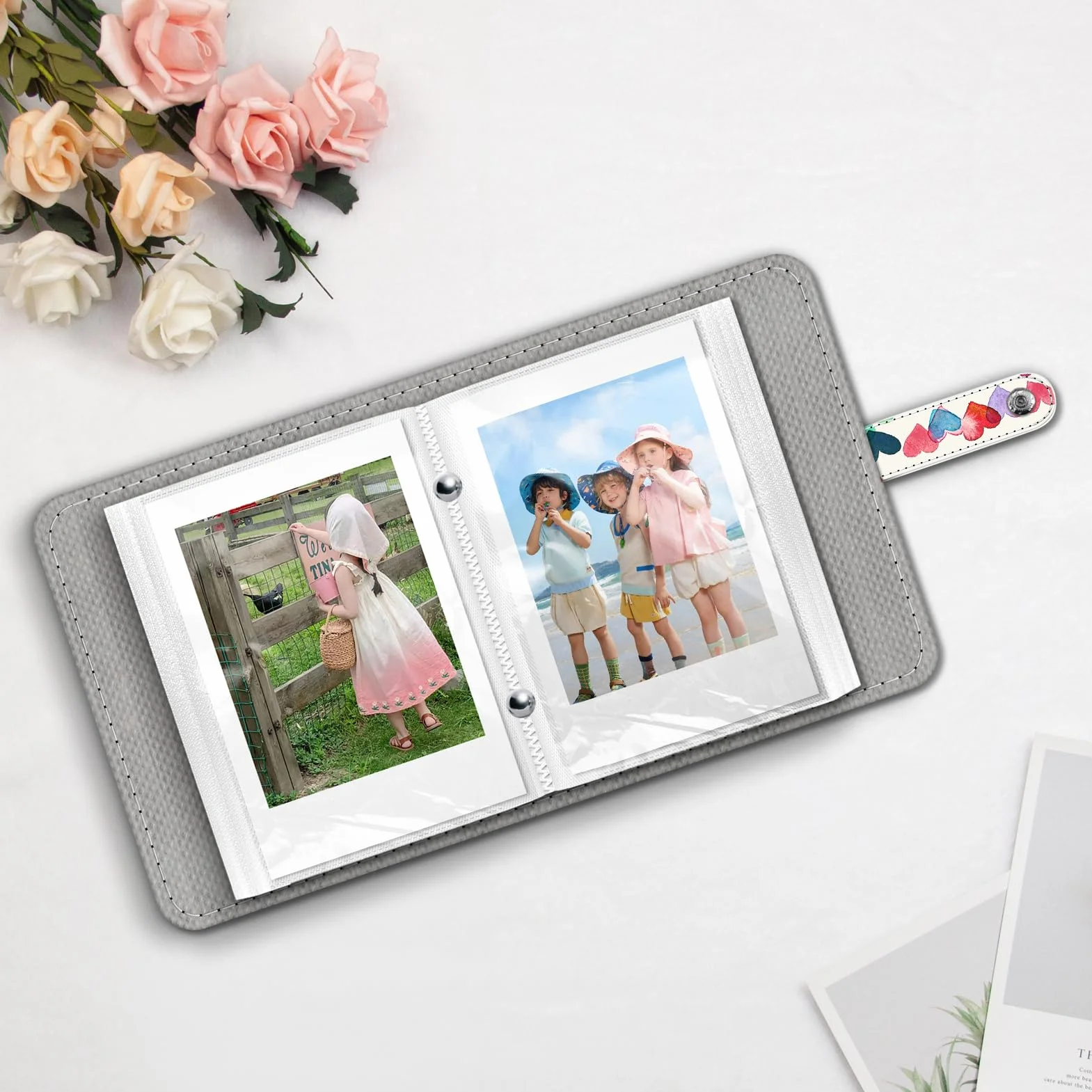 Fintie Mini álbum de fotos para película de 2 x 3 pulgadas, 52 bolsillos pequeños para fotos instantáneas Fujifilm Instax Mini/Polaroid, carpeta con soporte para tarjetas fotográficas Kpop, corazones