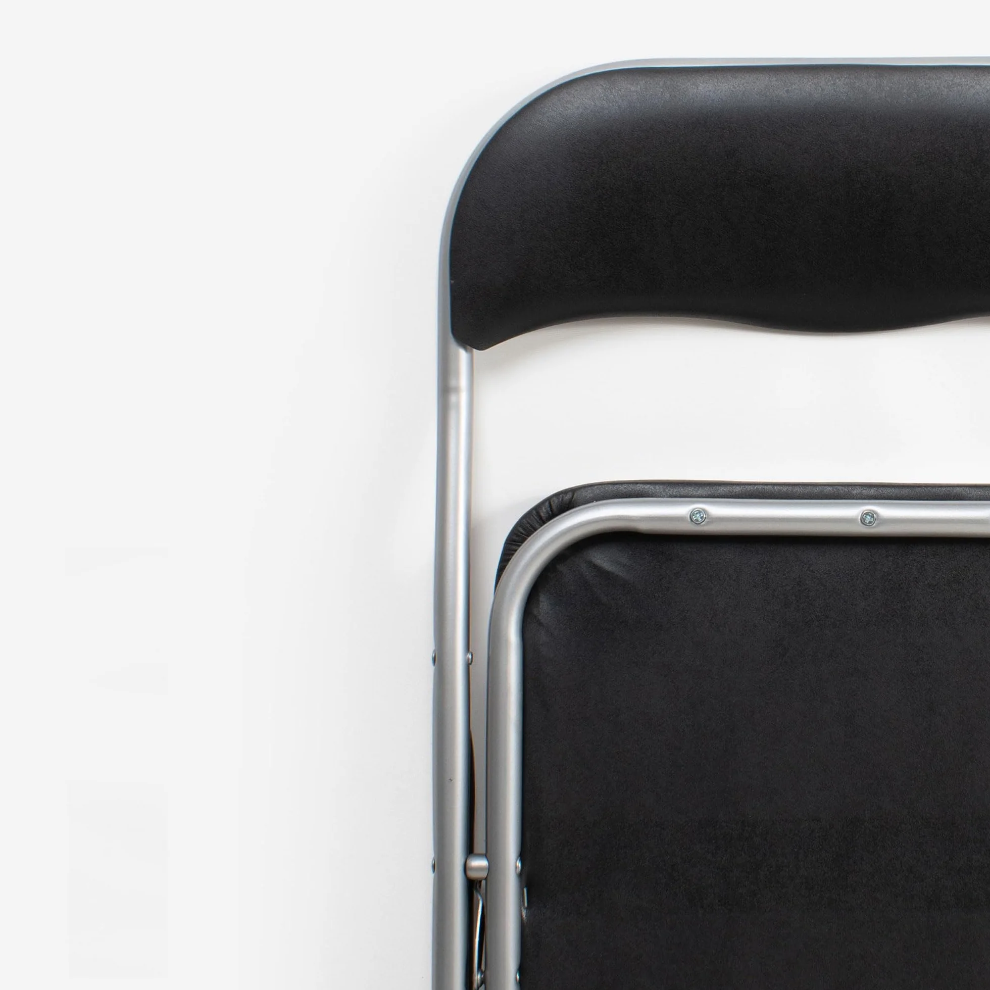 Pack de 6 Sillas Plegables de PVC y Metal 80x45 cm Negro THE SECRET HOME