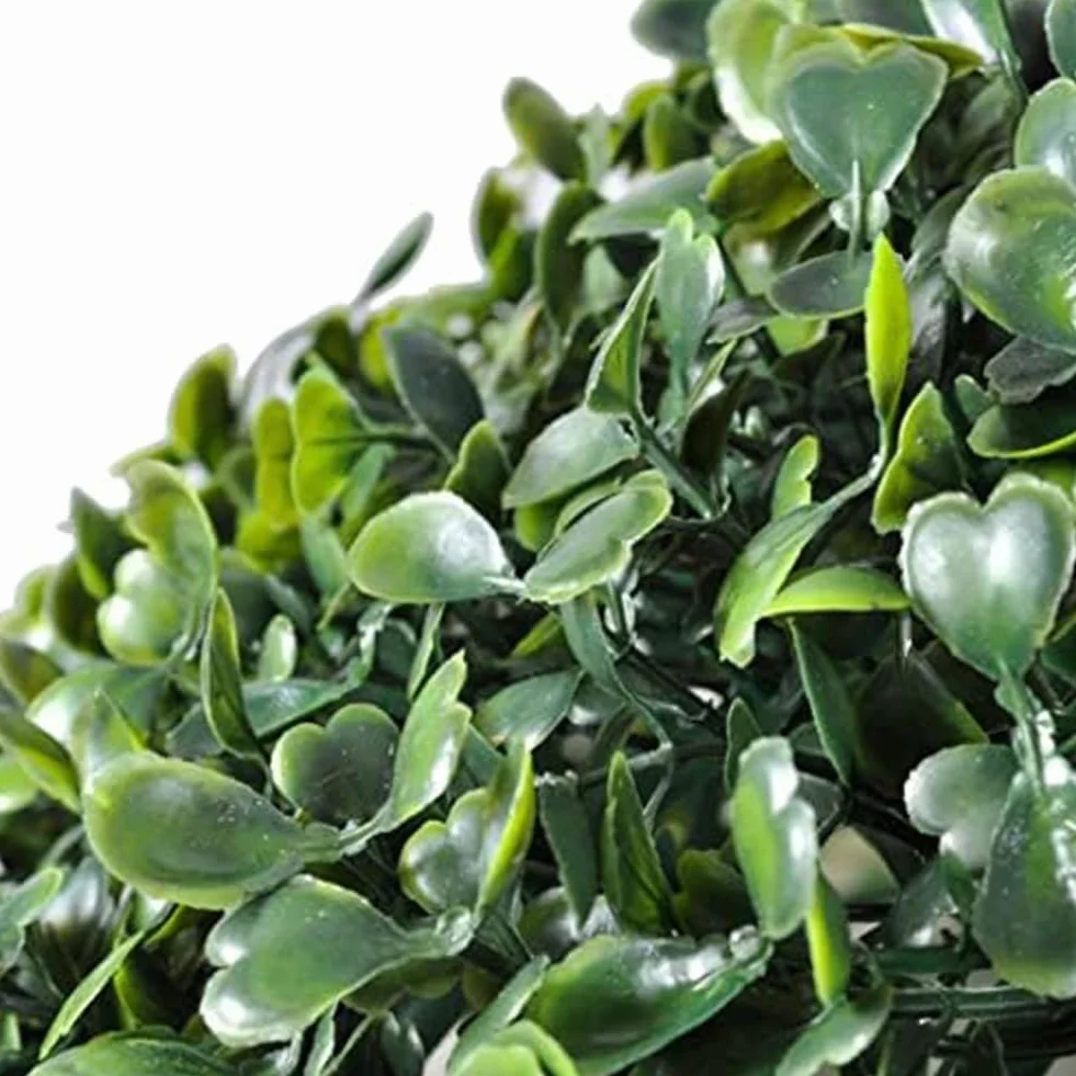 Lecreatekit Paquete de 2 bolas artificiales de boj de 28 cm, plantas topiarias artificiales para decoración colgante, esferas de plástico resistentes a la intemperie para decoración de jardín interior