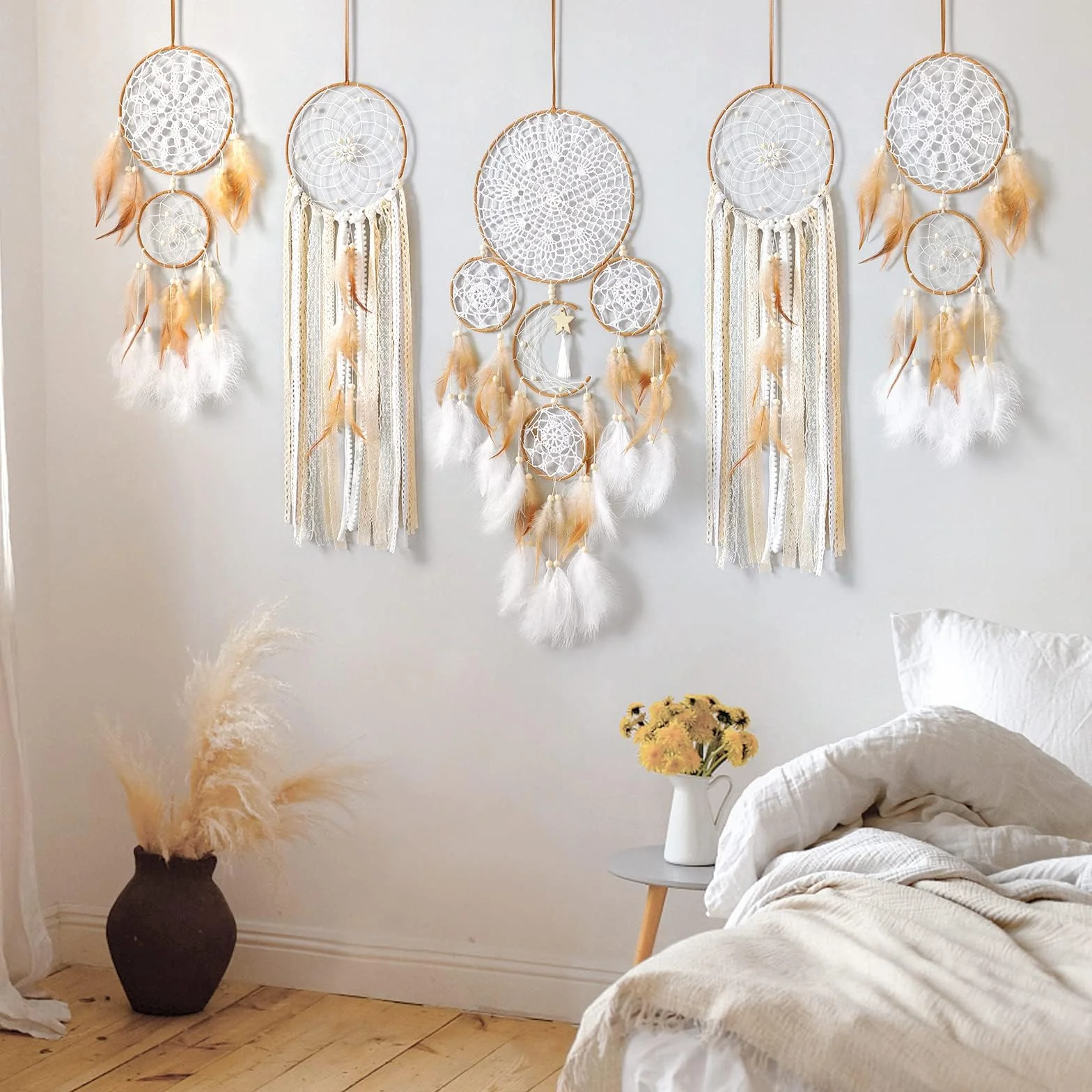LOMOHOO Juego de 5 atrapasueños con diseño de luna y sol, macramé bohemio, para colgar en la pared, decoración de habitación, plumas hechas a mano, para dormitorio de niños y niñas, decoración del