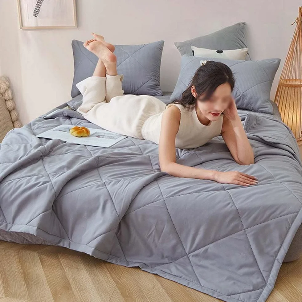 Edredón nórdico, Ligero edredón de Verano de Microfibra, Manta refrescante, Manta refrescante de Verano edredón nórdico sin Funda Lavable a máquina (K,200 * 230cm)