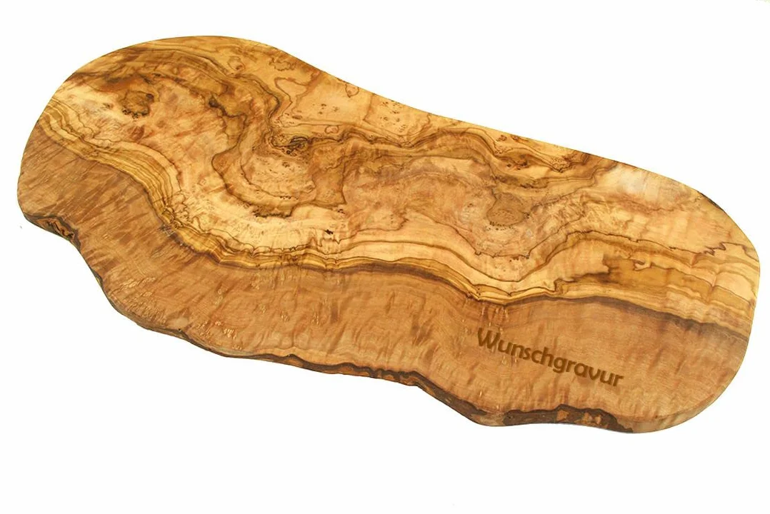 Tabla de cortar madera de olivo D.O.M. 25-29 cm