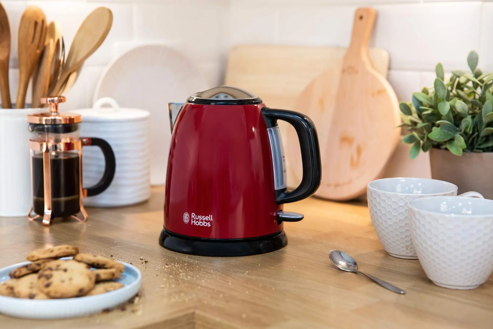 Russell Hobbs Hervidor de Agua Eléctrico Colours Plus 1 litro 2400 W Filtro Extraíble Base 360° Rojo