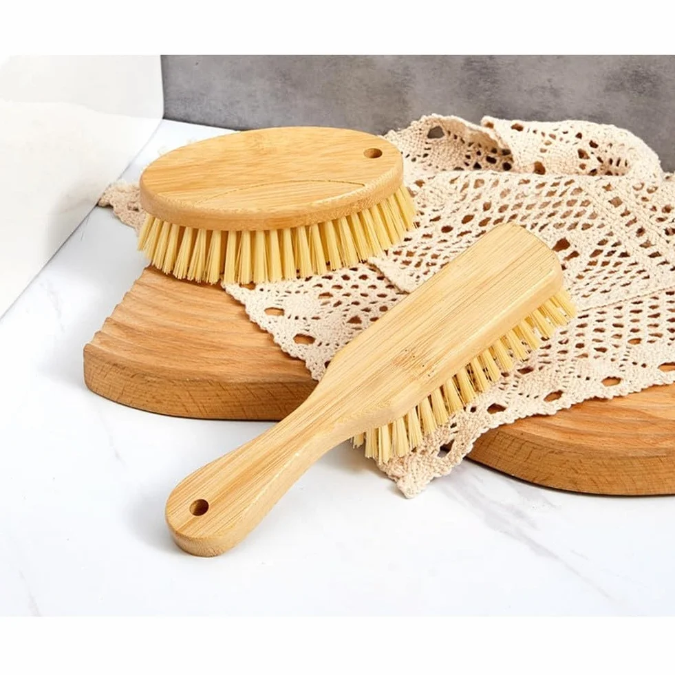 FACAIIO Juego de cepillos de lavandería con mango de madera y cerdas de PET para ropa, zapatos, limpieza del hogar, construcción de madera sostenible, diseño colgante para un fácil almacenamiento