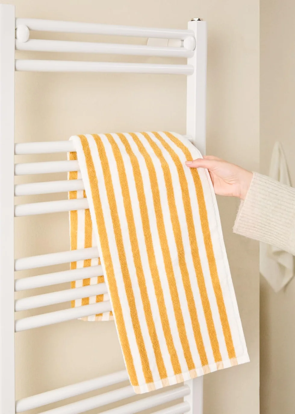 CREATE / Warm Towel Advance/Toallero eléctrico con Calefactor y WiFi Blanco / 51,5x11x115,5 cm/Control Desde la App, Pantalla LDC, 2 potencias, tecnología PTC, deteción Ventanas Abiertas, 1000W
